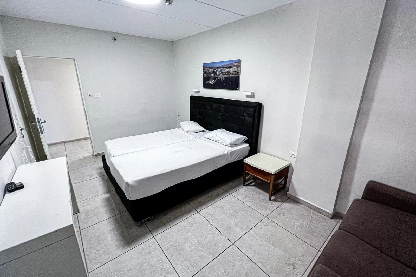 Bedroom, Bed in Hotel Maman