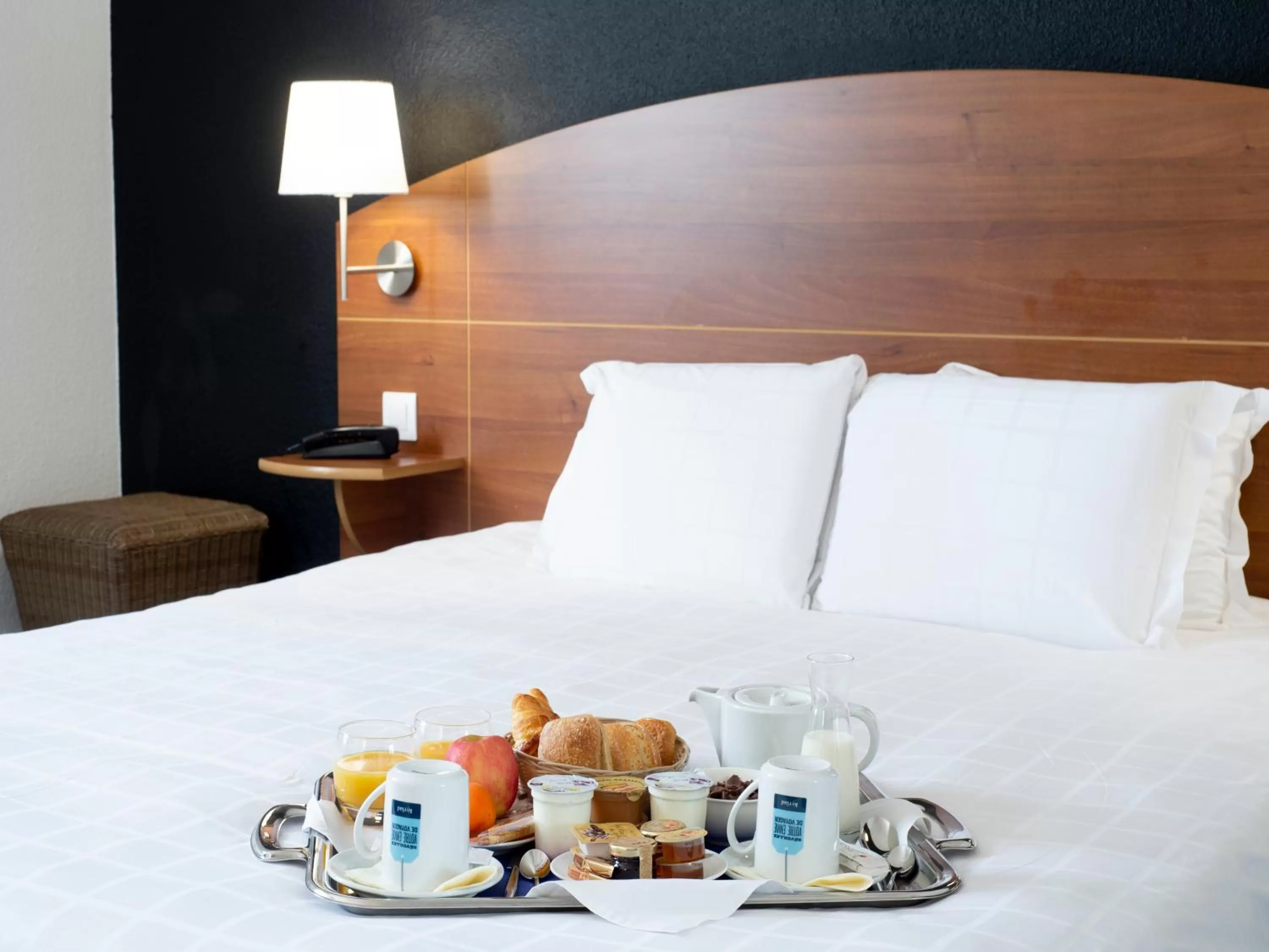 Bed in Kyriad Hotel Clermont Ferrand Centre