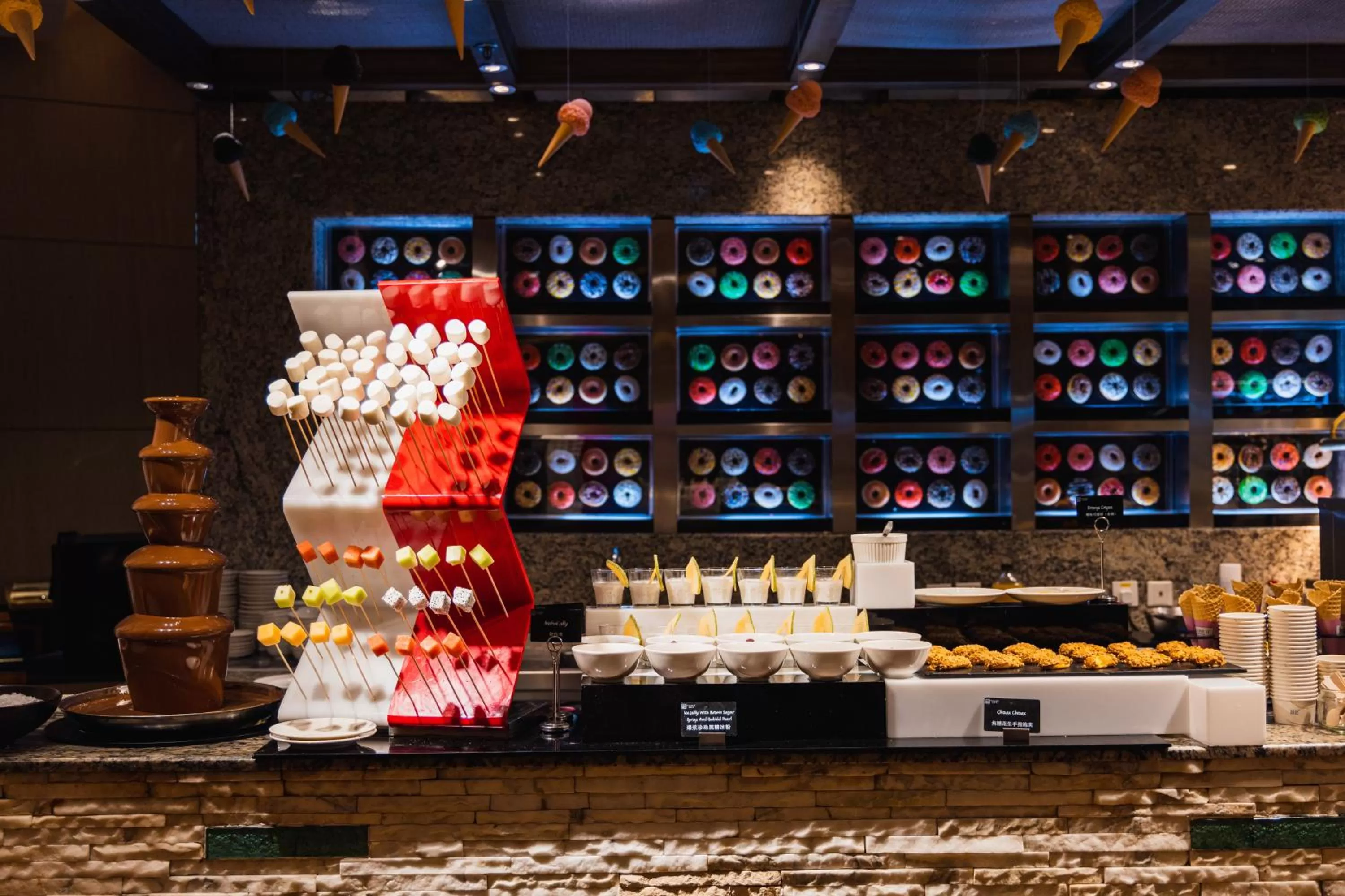 Restaurant/places to eat in Pudong Shangri-La, Shanghai