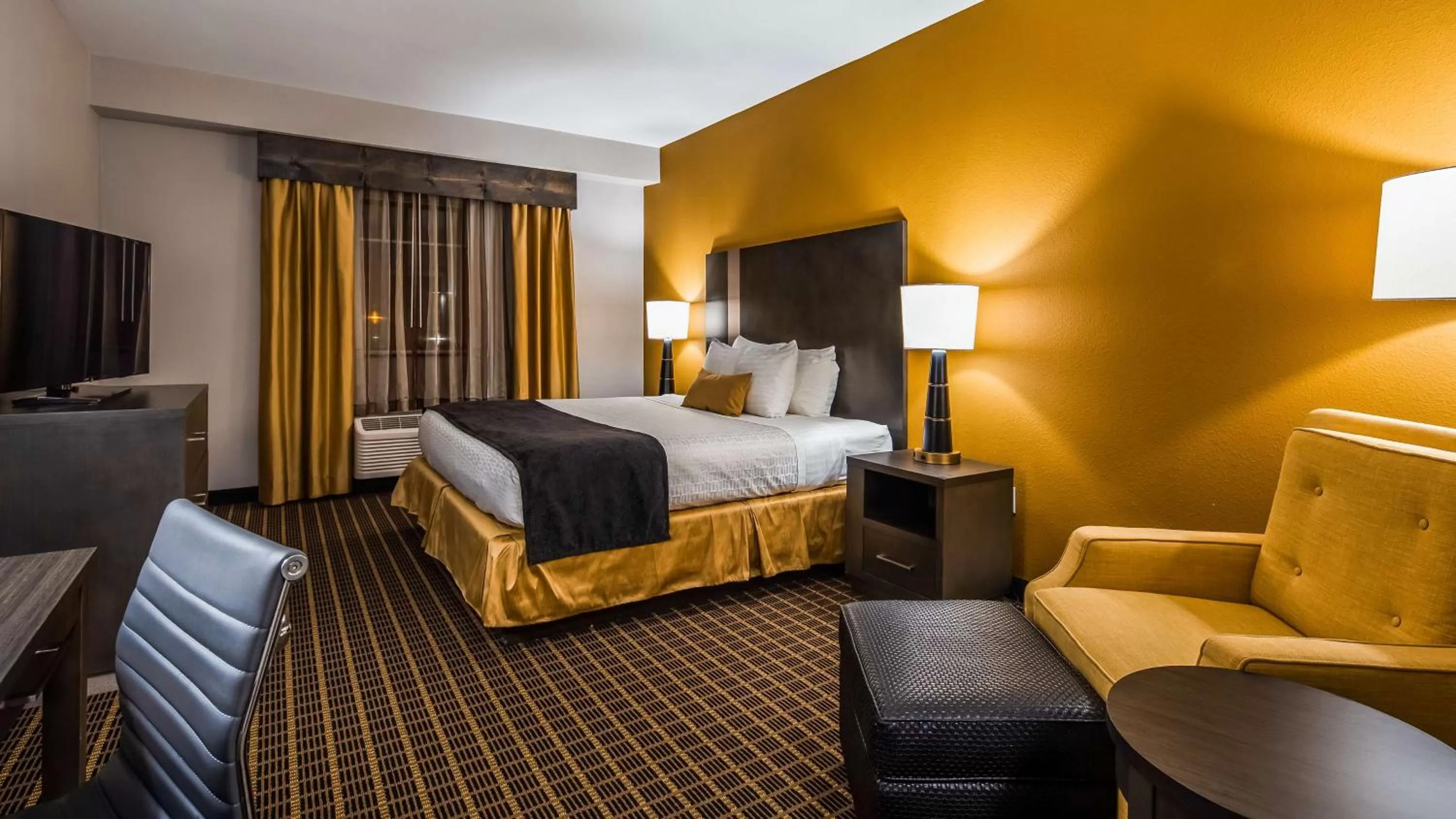 Photo of the whole room in Best Western Plus Lampasas Inn & Suites