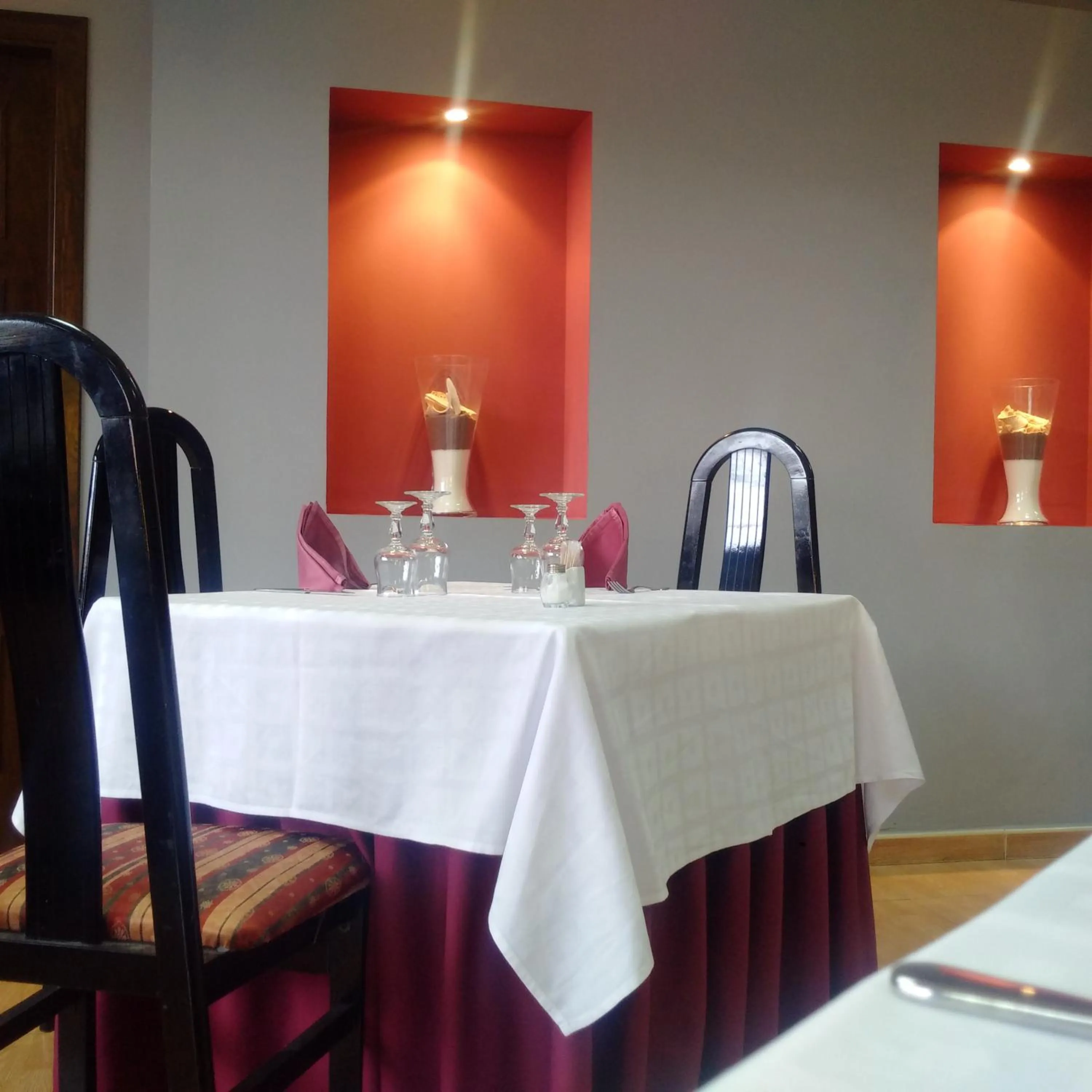 Dining area in Hotel Perú by Bossh! Hotels