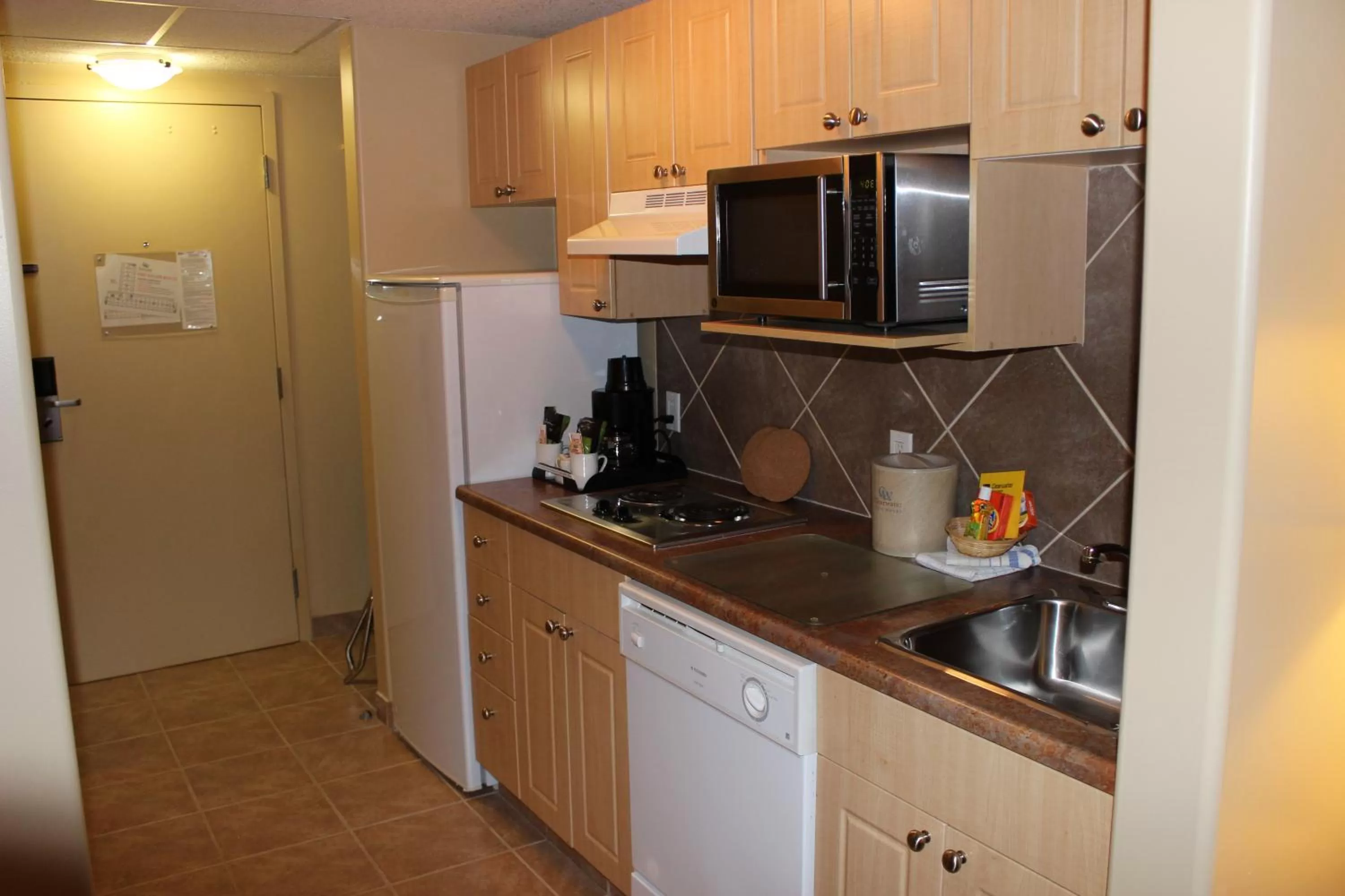 Kitchen or kitchenette in Clearwater Hotel Ltd