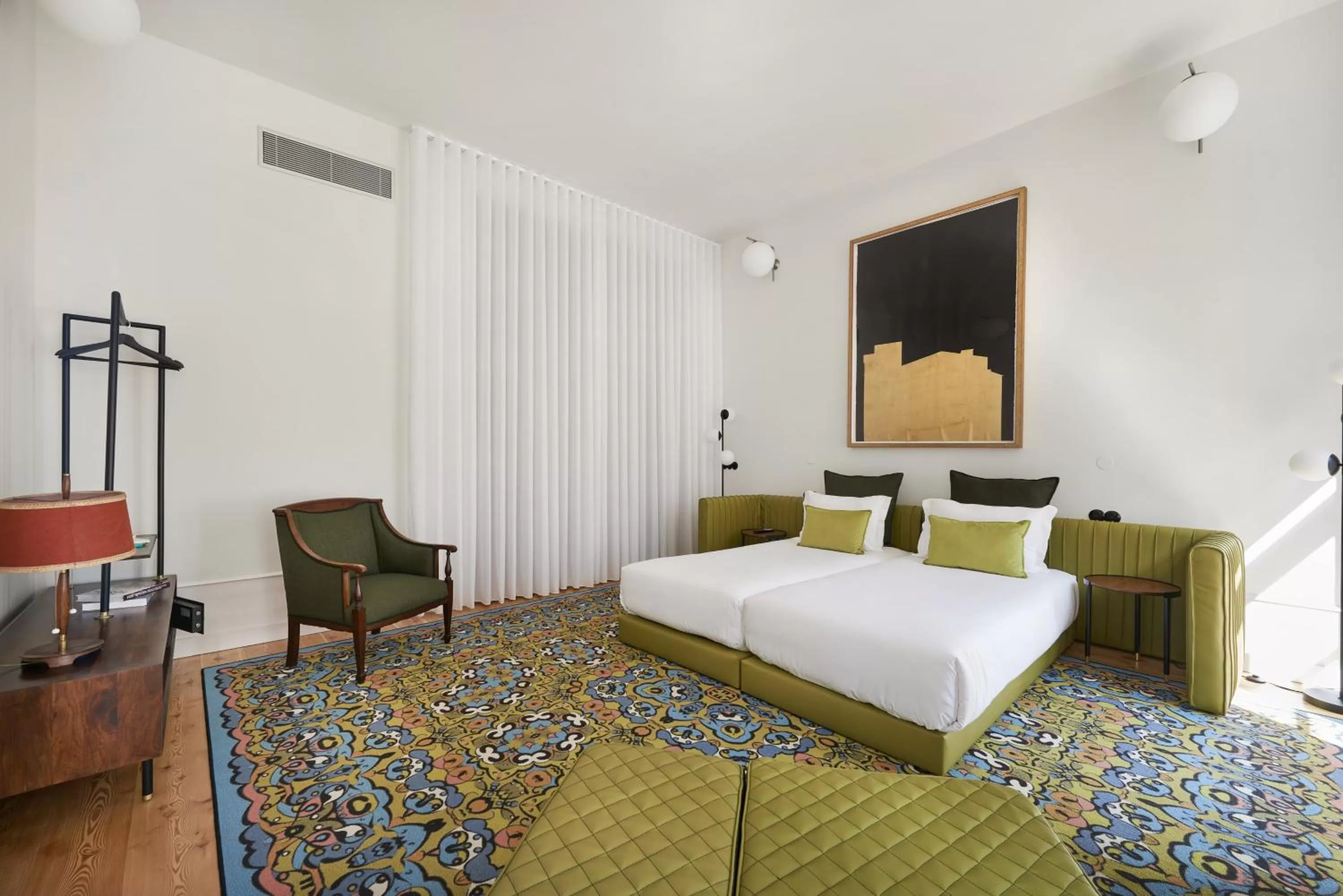 Bed in Cais Urban Lodge