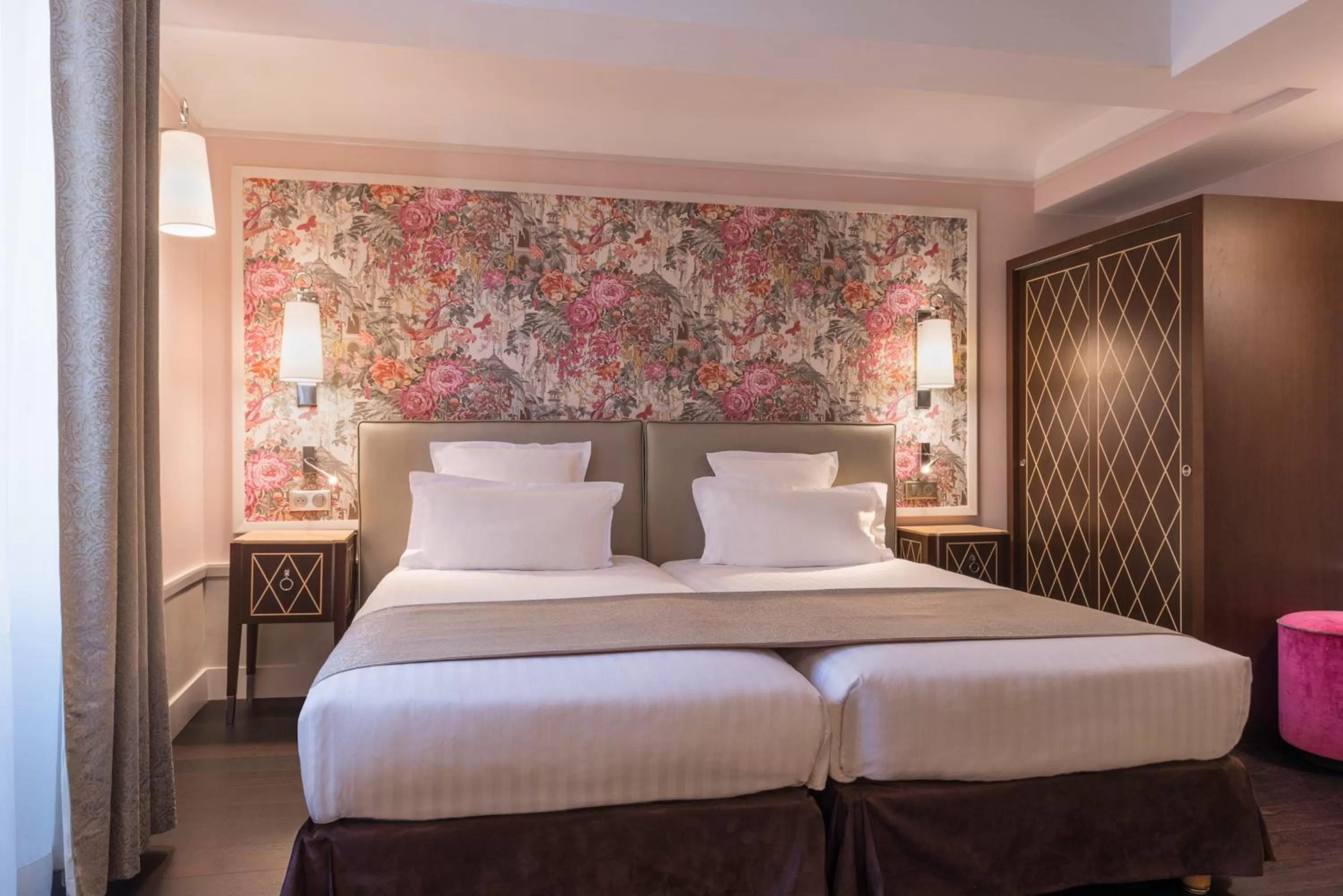 Photo of the whole room, Bed in Crystal Hotel