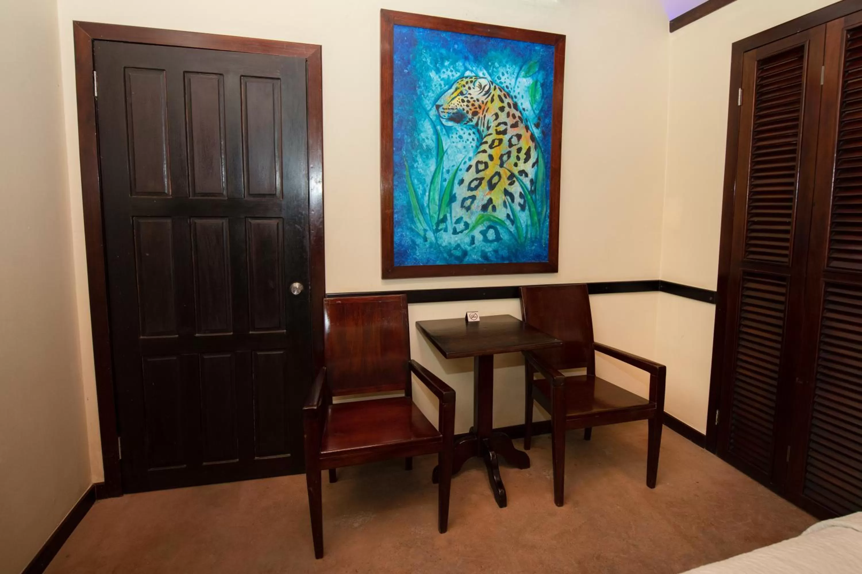 Living room, TV/Entertainment Center in PUR Boutique Cabanas, Adults Only