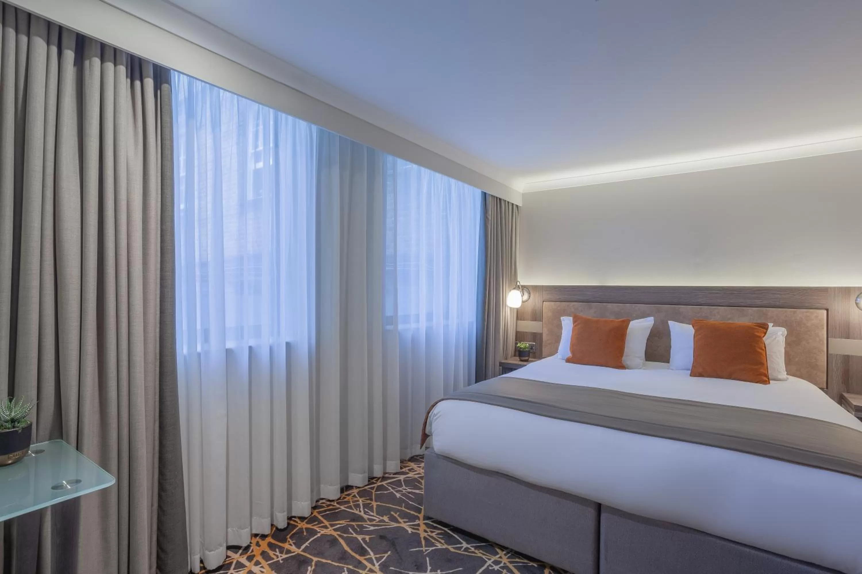 Bedroom, Bed in Richmond Hill Hotel