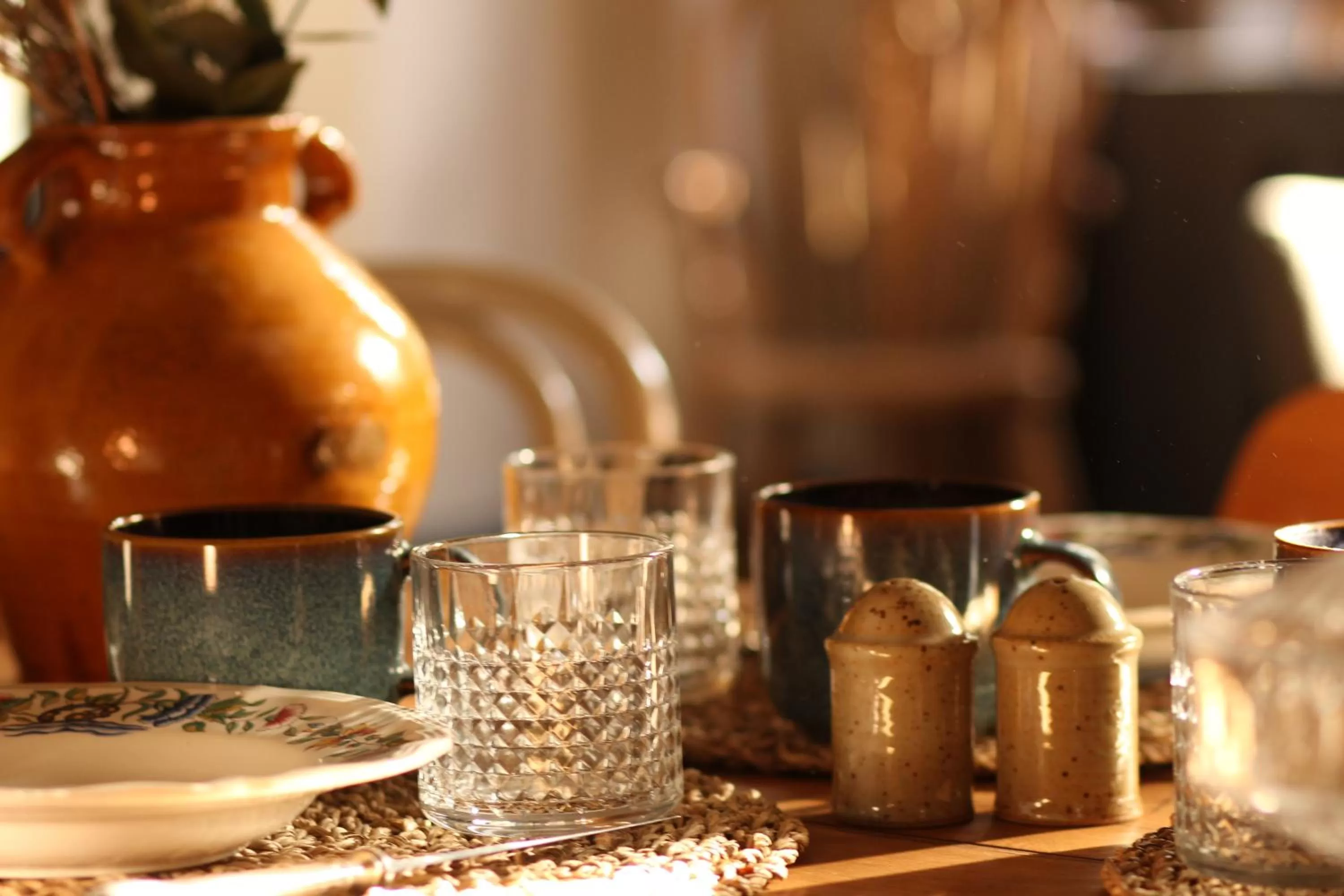 Restaurant/places to eat in Maison Sumiane