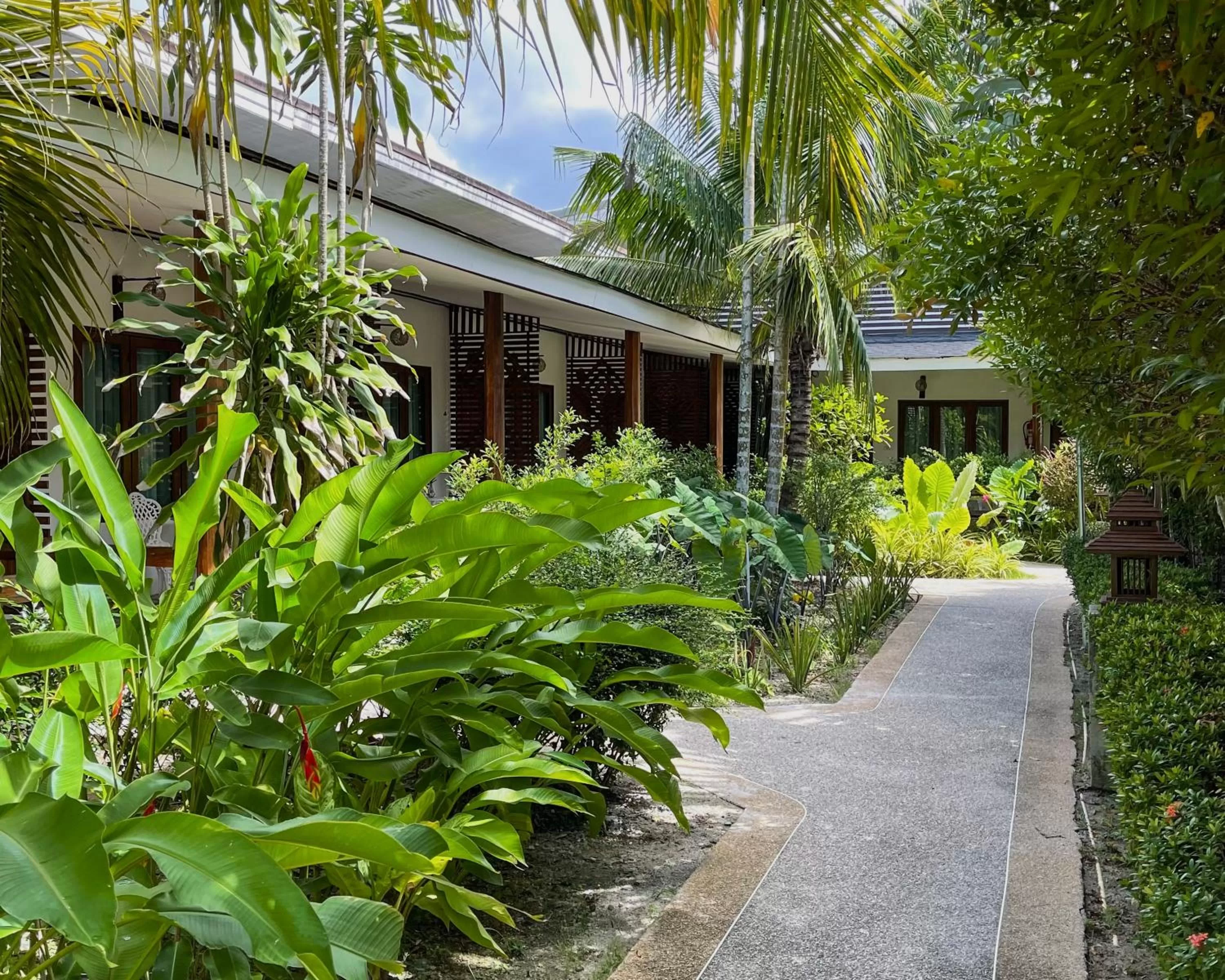 Garden in Phuvara Boutique Aonang