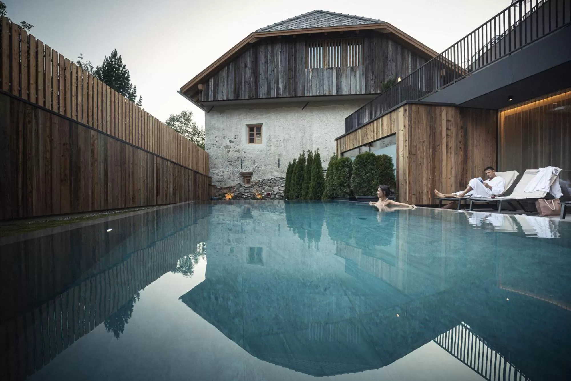 Swimming Pool in Autentis