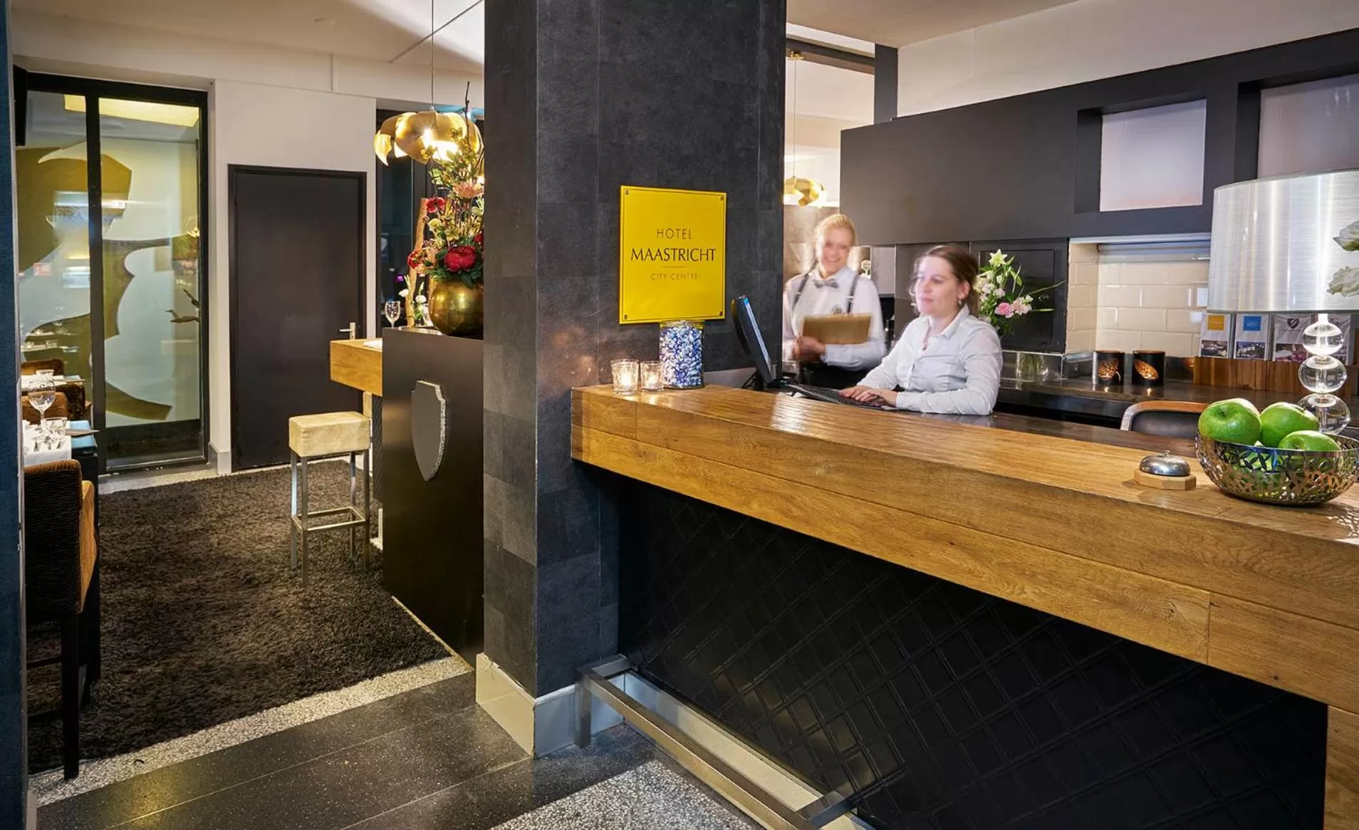 Lobby or reception in Saillant Hotel Maastricht City Centre - Auping Hotel Partner