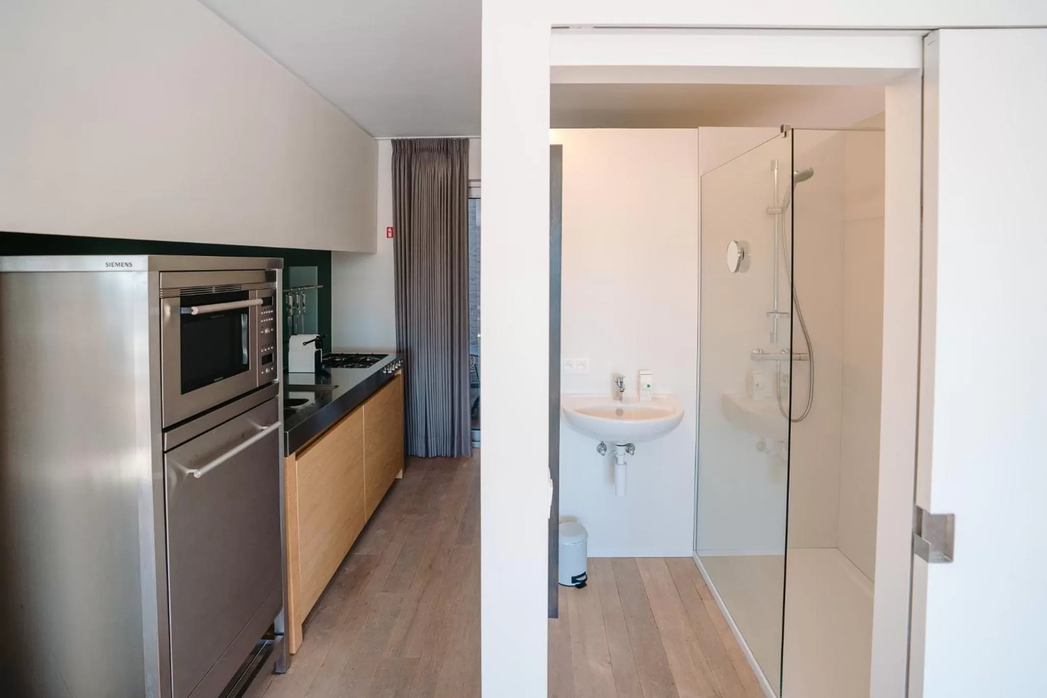 Kitchen or kitchenette, Kitchen/Kitchenette in Hotel du Bassin