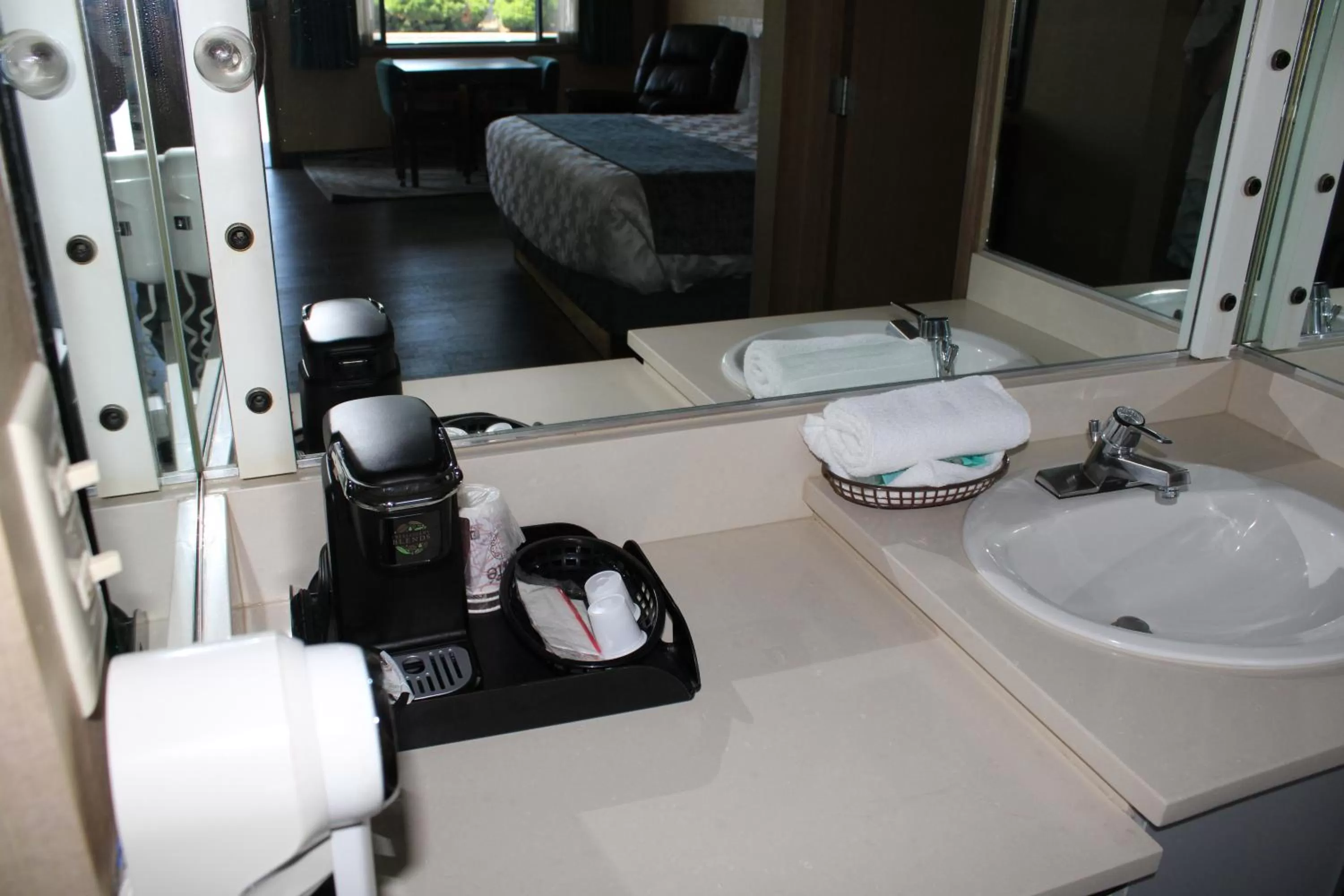 Americas Best Value Inn Phoenix Medford