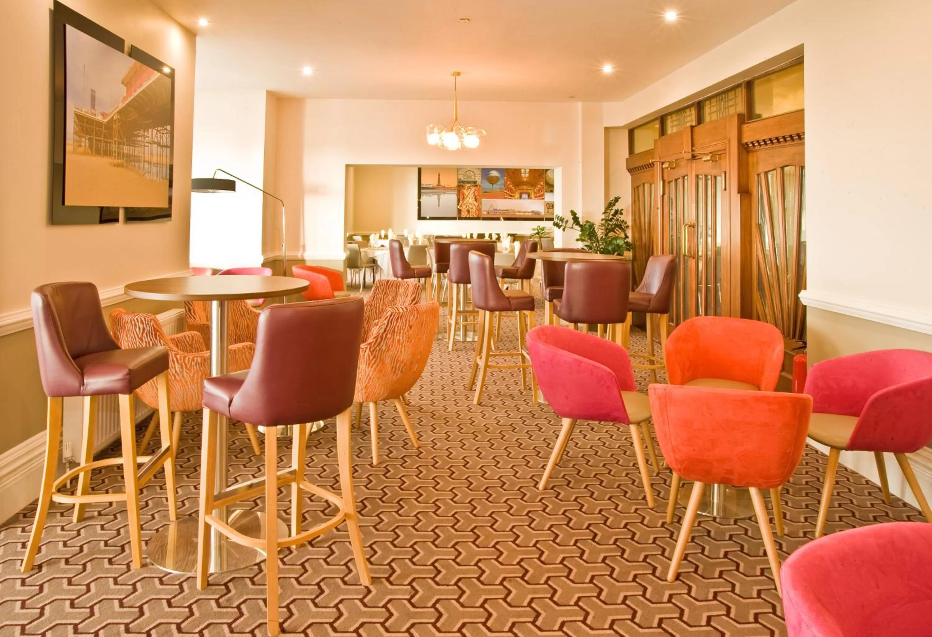 Lounge or bar in Best Western Carlton Hotel