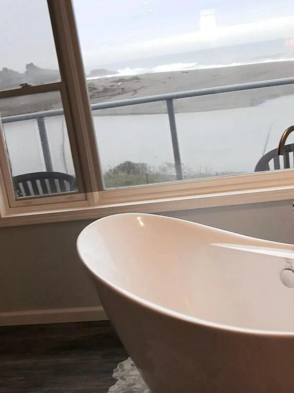 Bath, Bathroom in Hotel Breakers