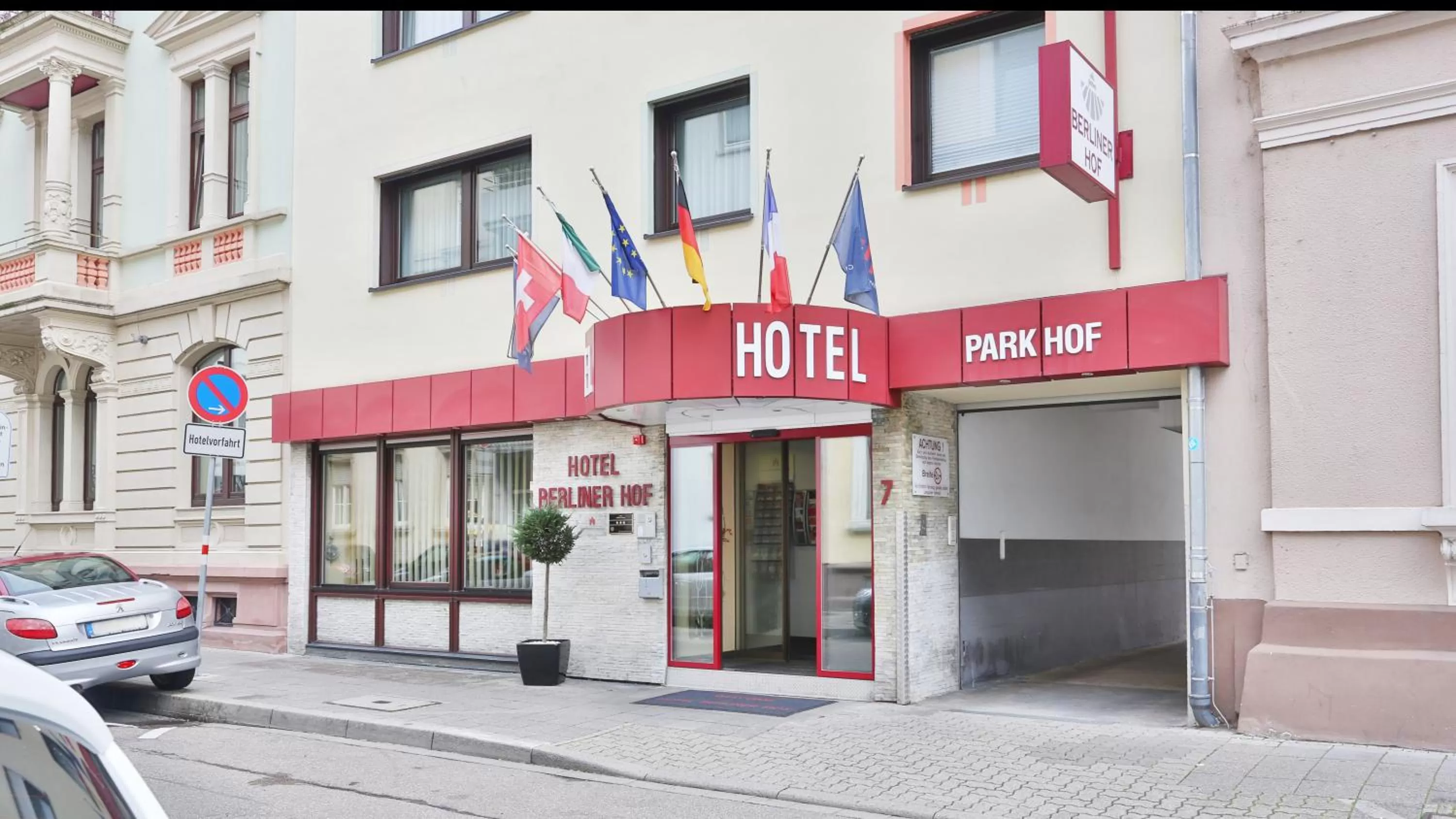 Facade/entrance in City Partner Hotel Berliner Hof