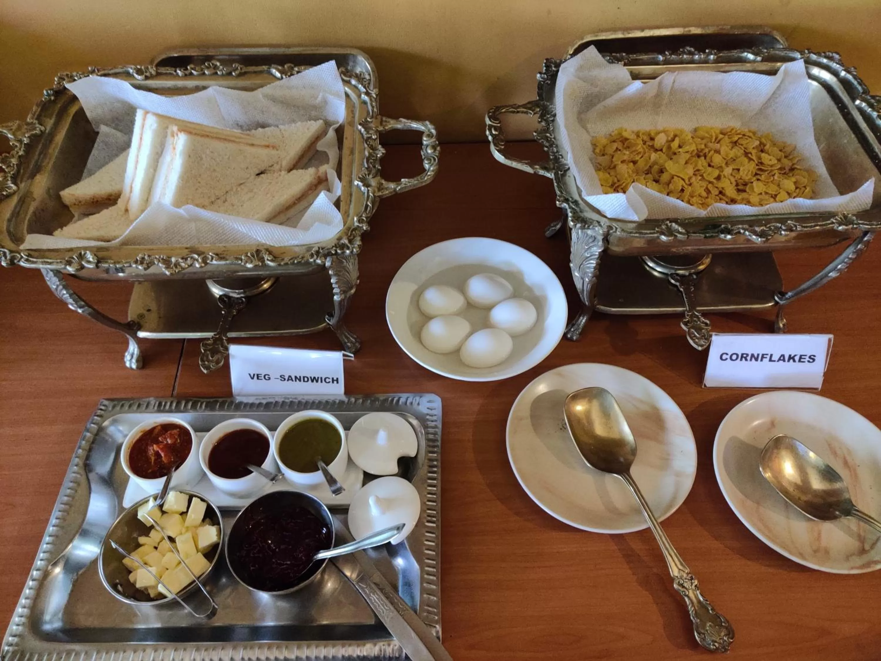 Food and drinks, Breakfast in Hotel Tarayana