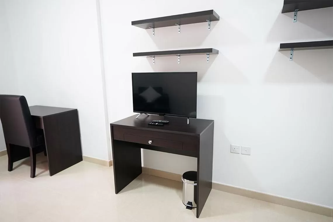 TV/Entertainment Center in Aurak Guest House