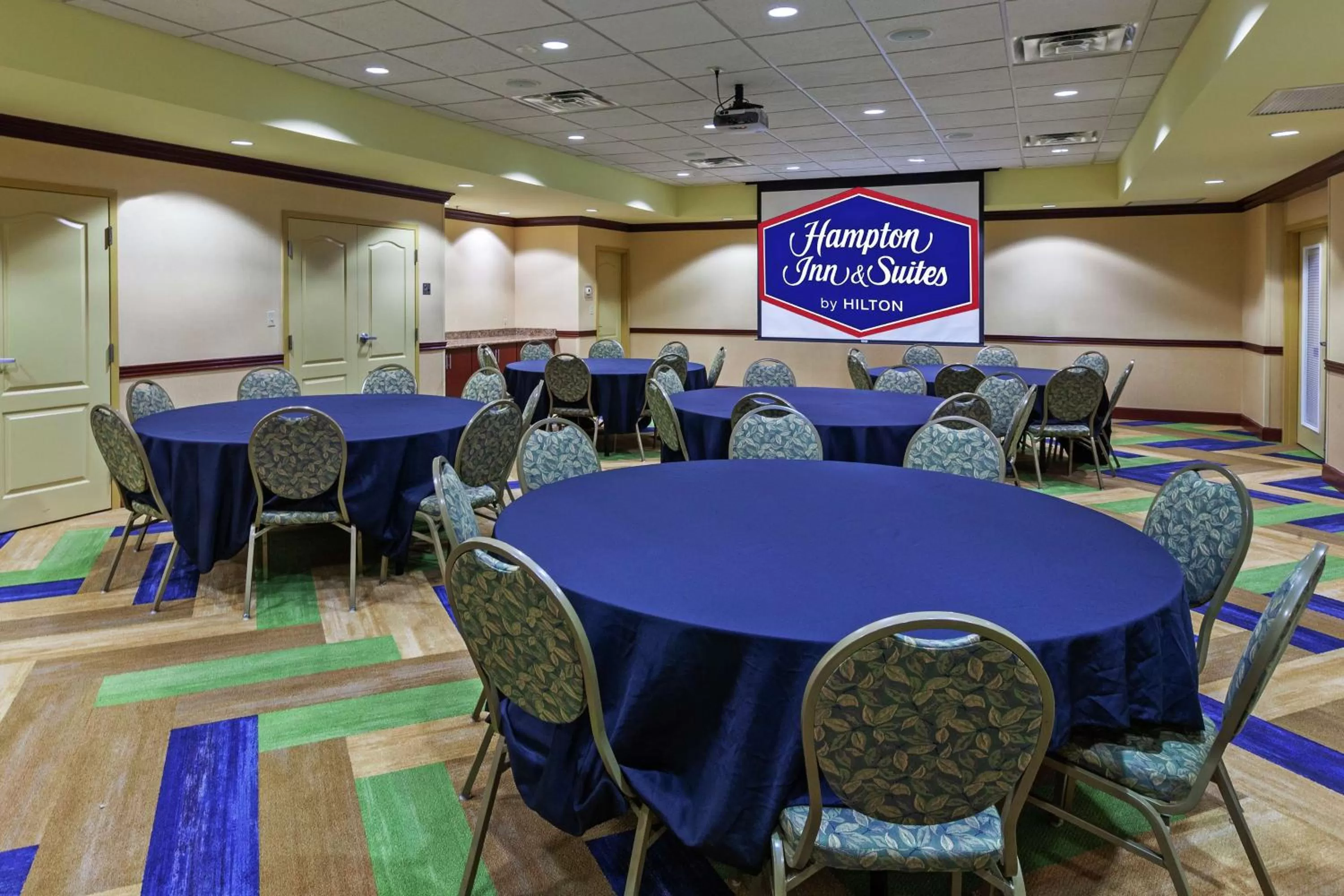 Meeting/conference room in Hampton Inn & Suites Owasso