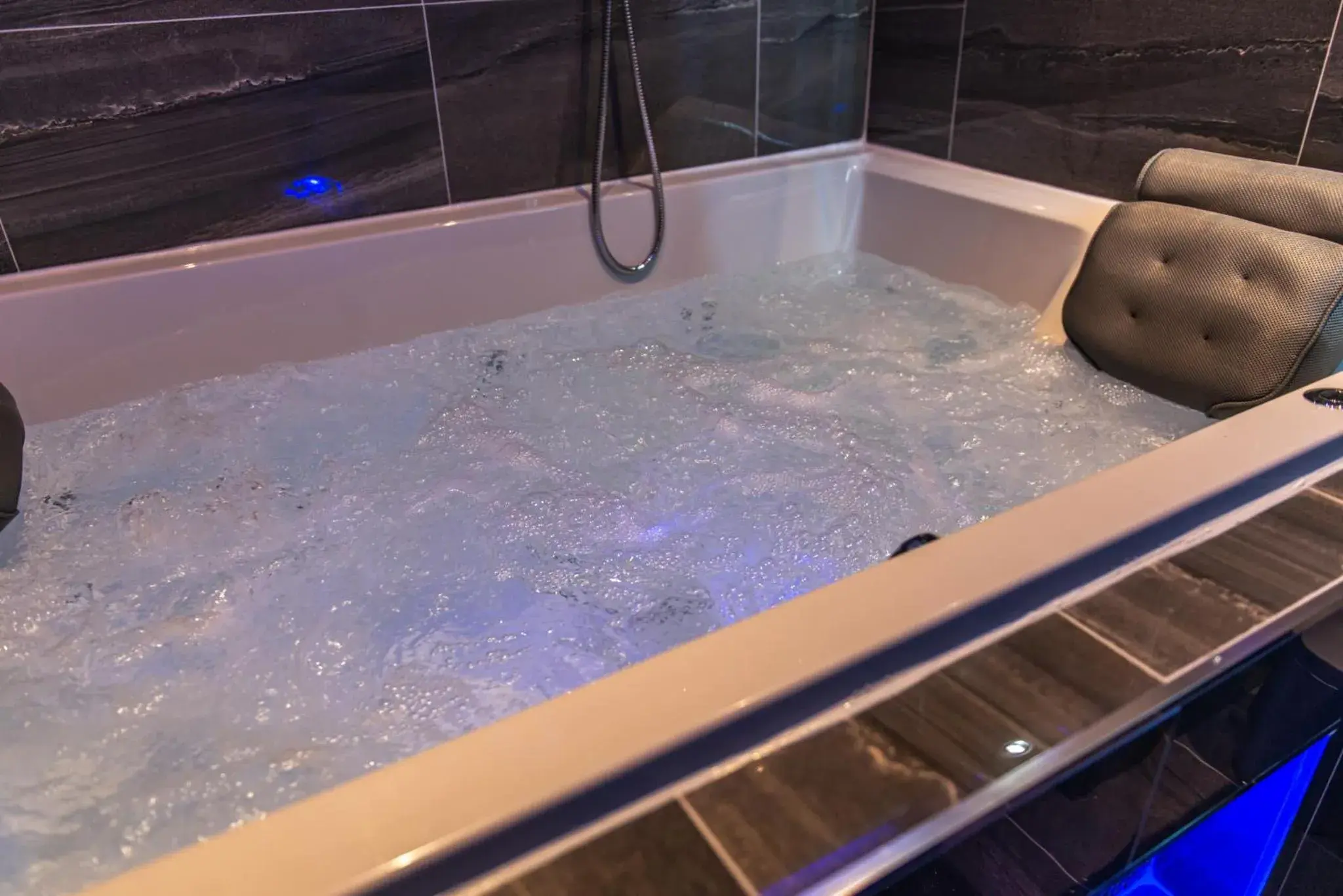 Superior Apartment in Optimal Apartments Superior Apartment in Optimal Apartments