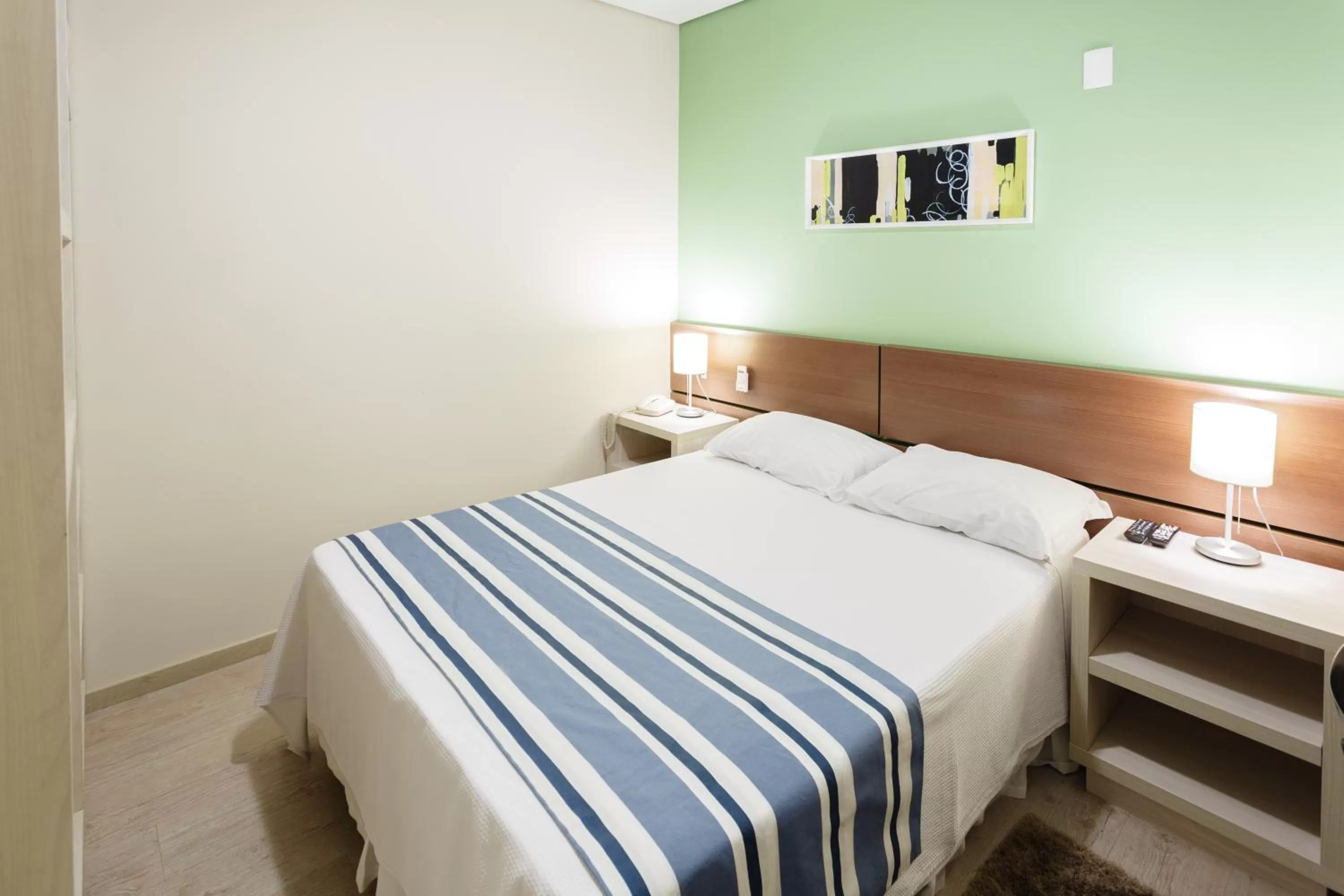 Bed in Hotel Sol By MRHotelaria