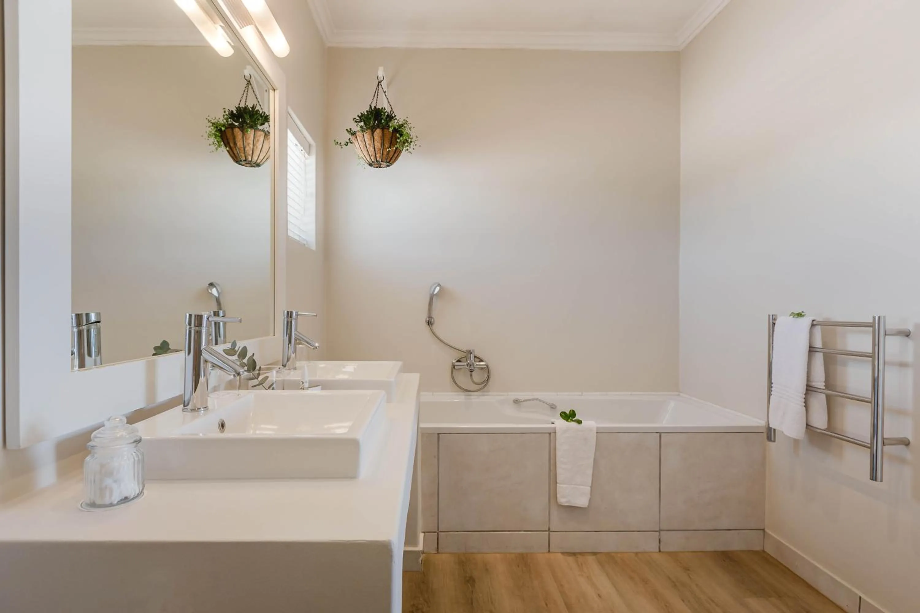 Bathroom in The Robberg Beach Lodge - Lion Roars Hotels & Lodges