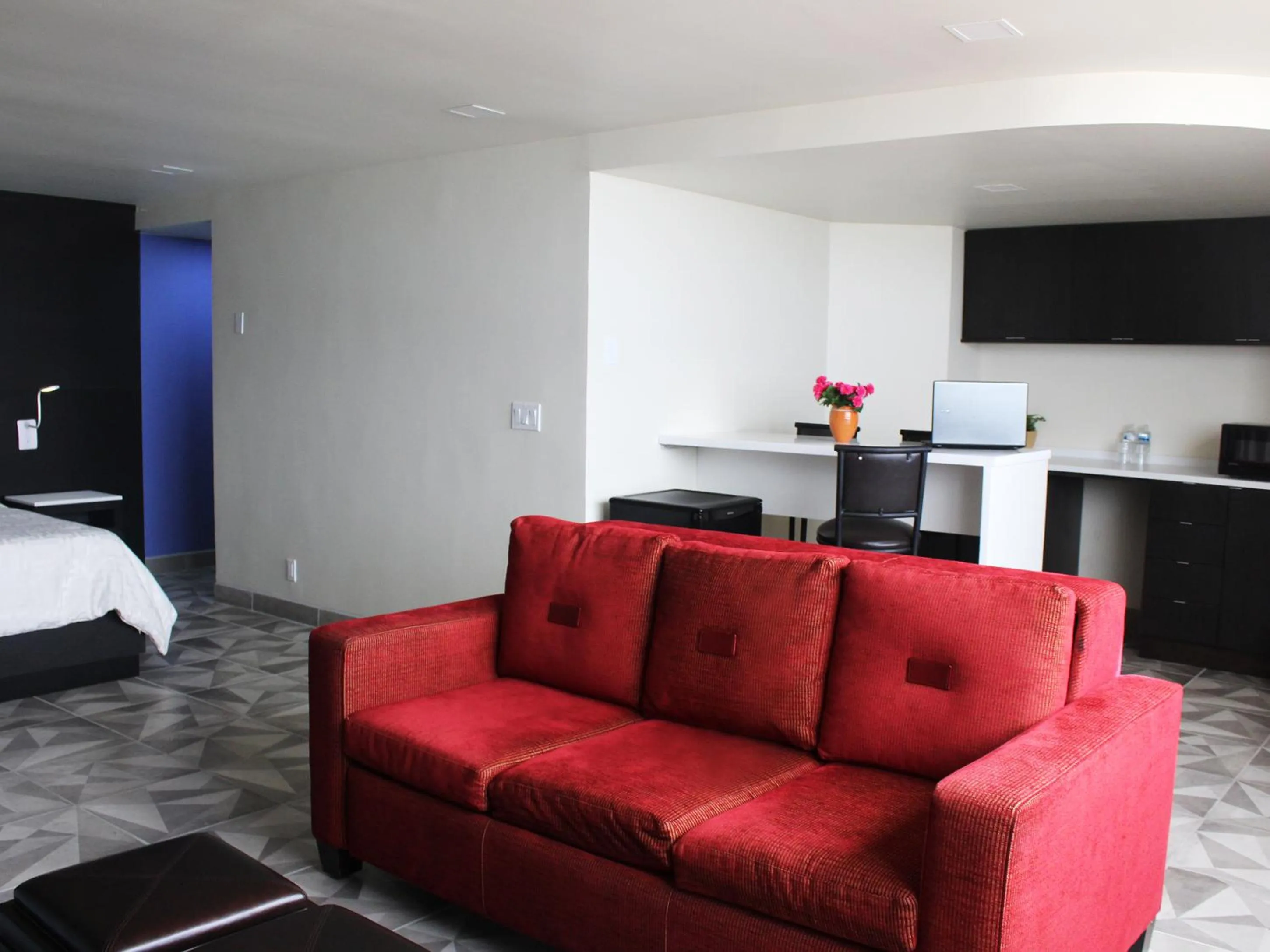 Seating area in Hotel Corona Plaza