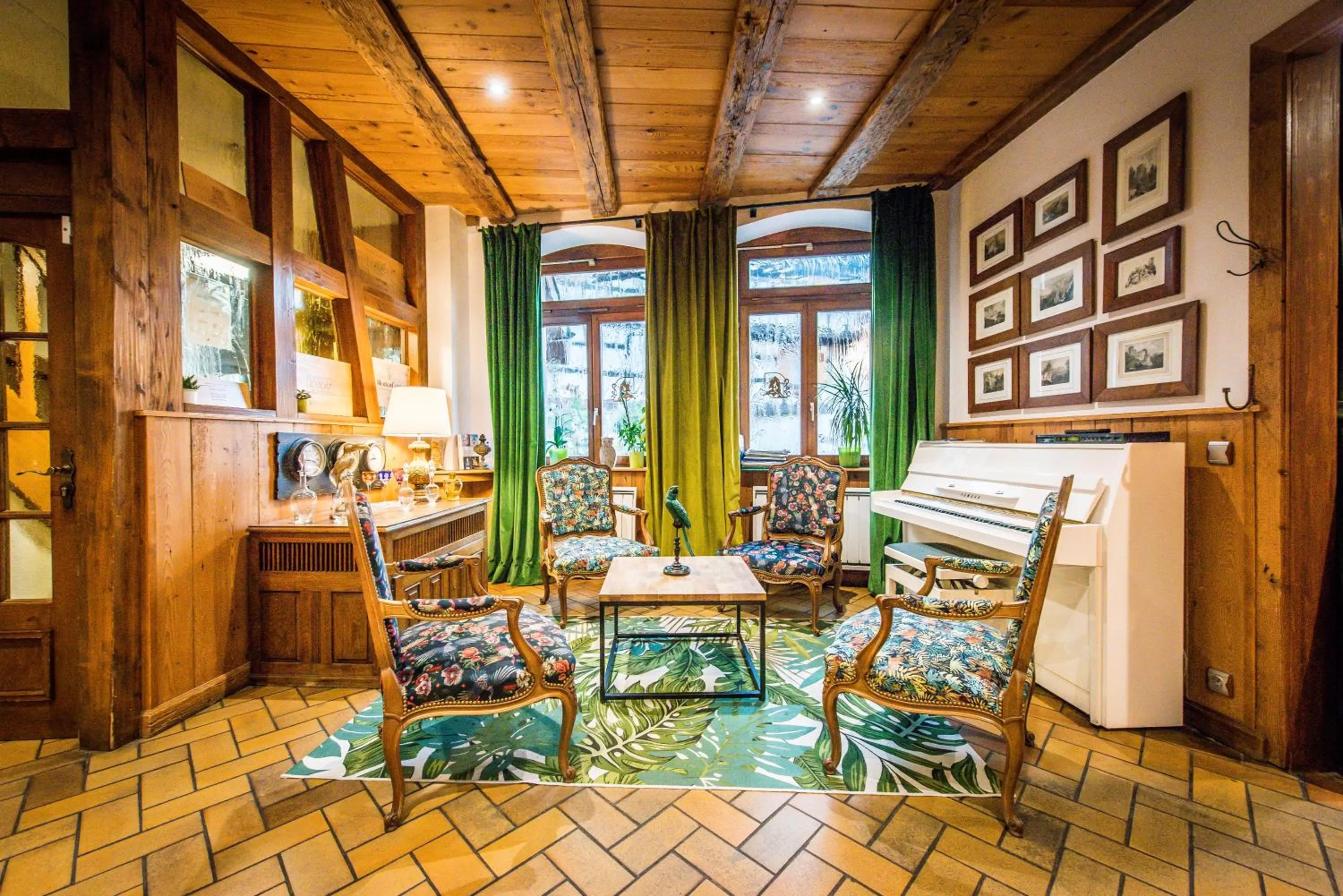 Lounge or bar in Hôtel Au Lion