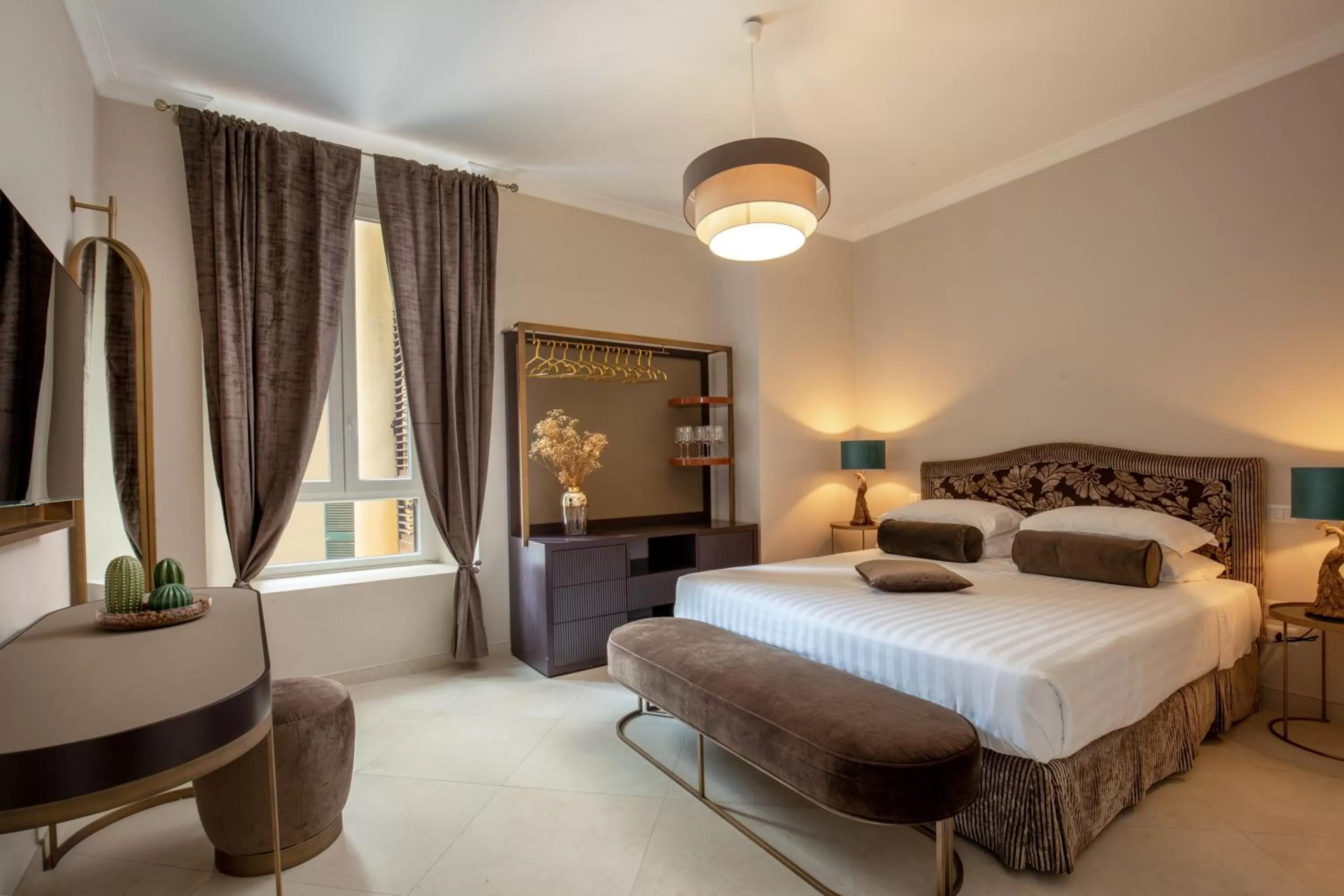 Bed in Condotti Boutique Hotel