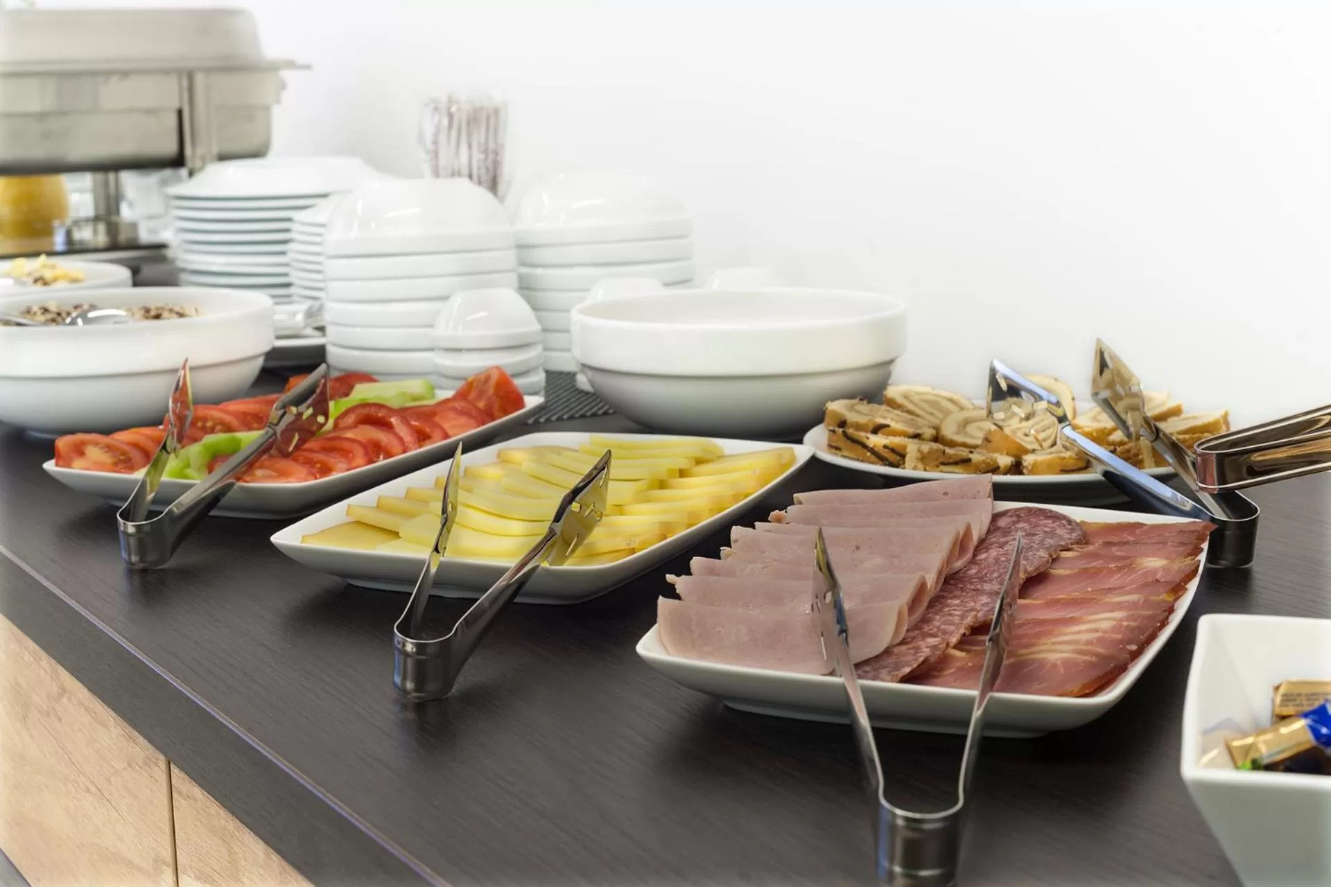 Food and drinks, Food in IG Hotel