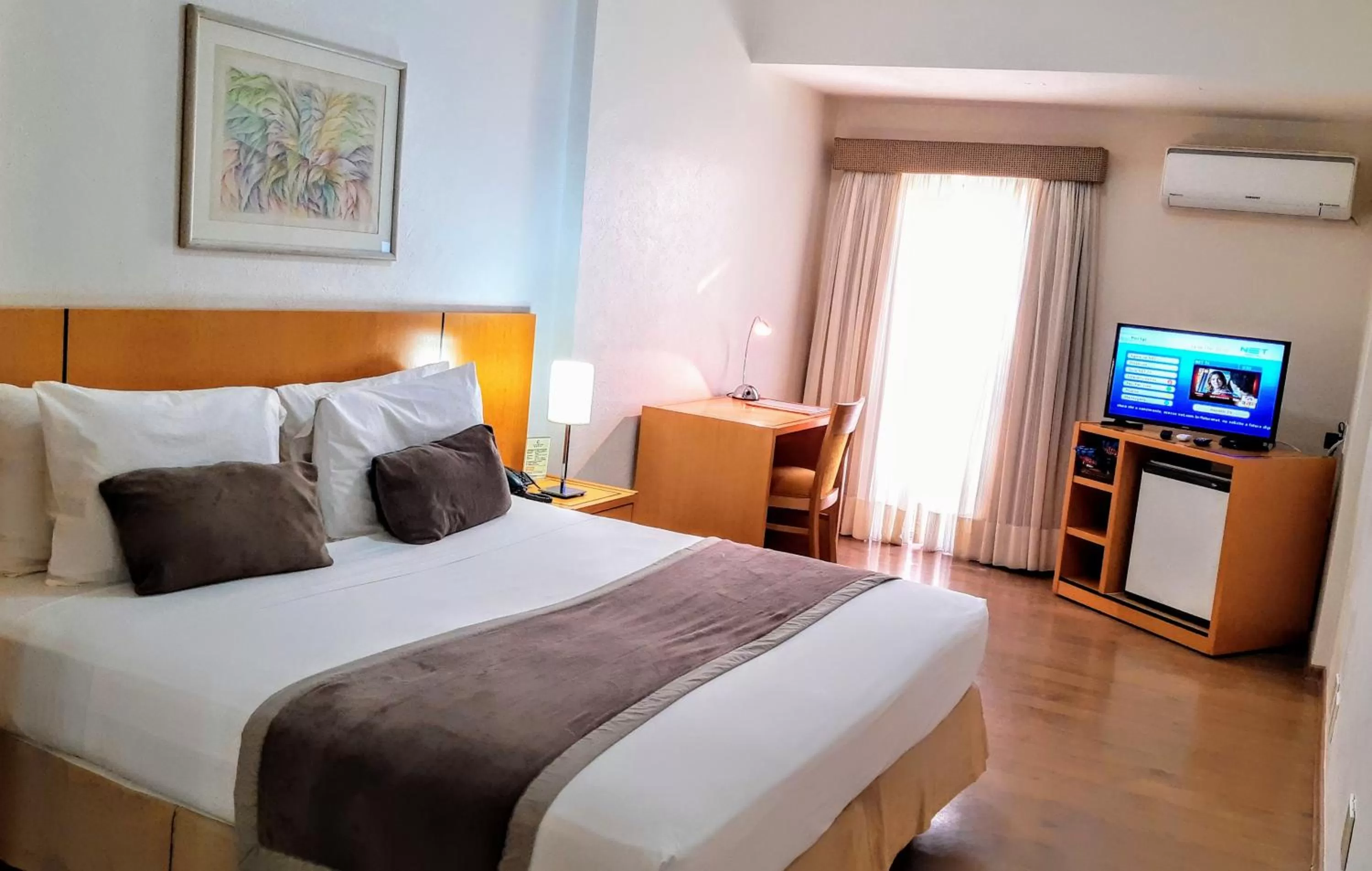 Photo of the whole room, Bed in Cardum Hotel