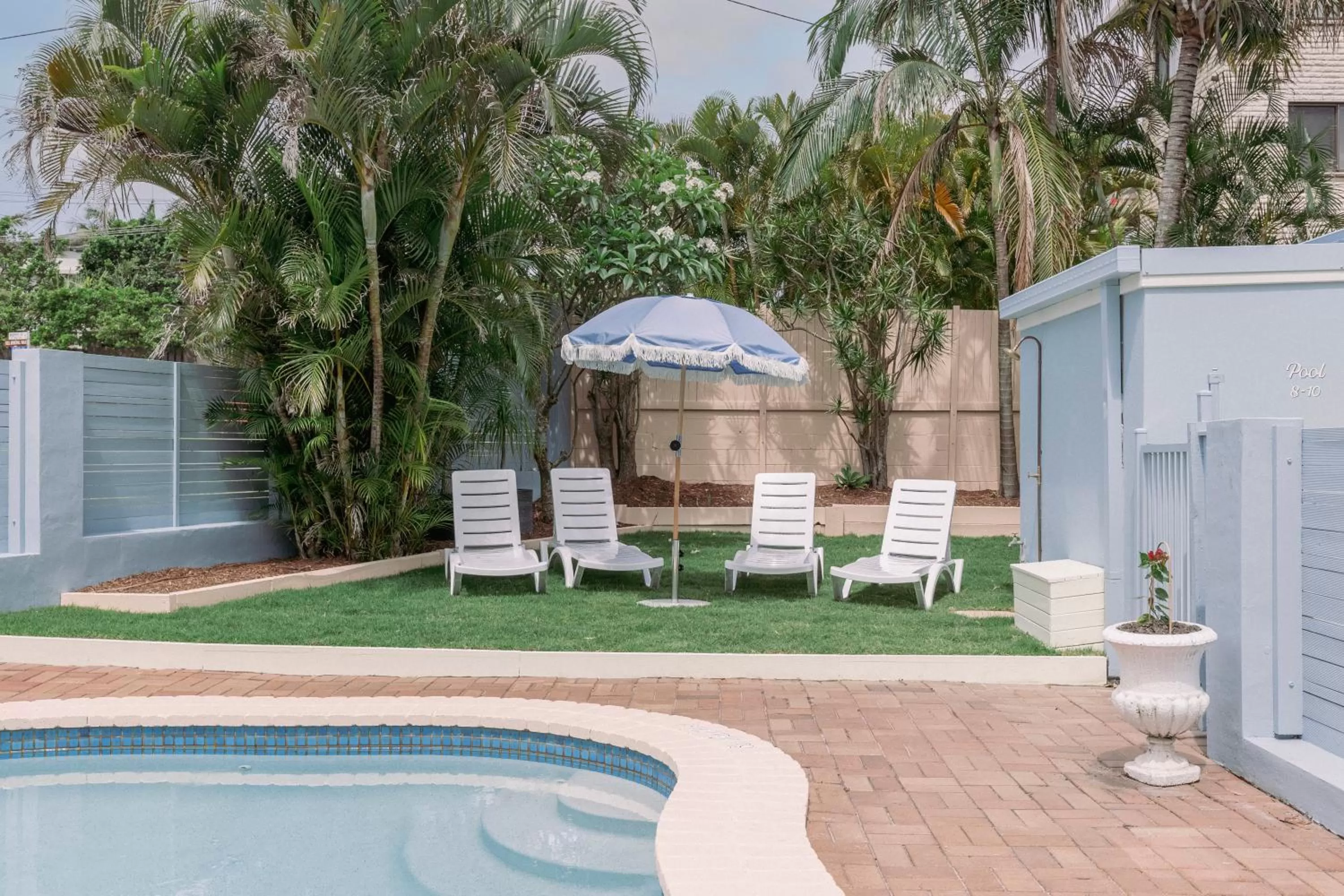 Swimming pool in The Blue Water Motel