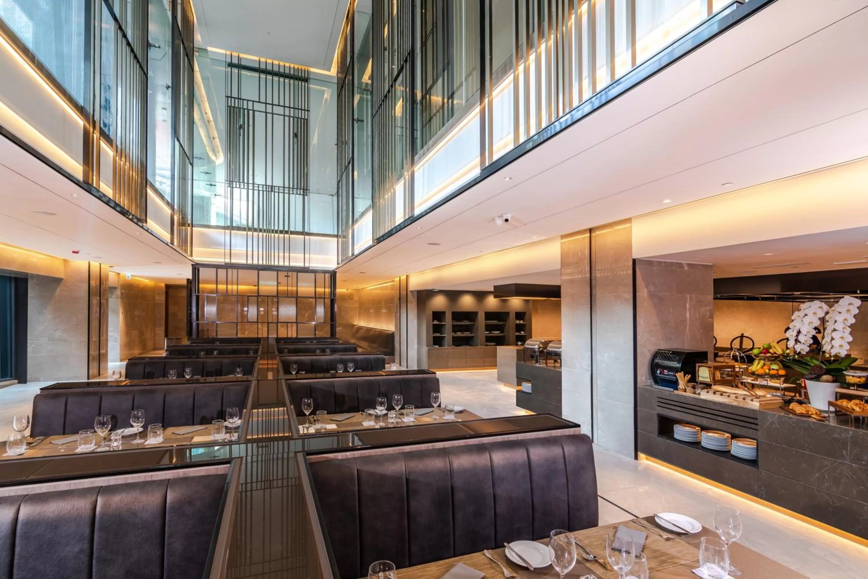 Restaurant/places to eat in Carlton Hotel Bangkok Sukhumvit