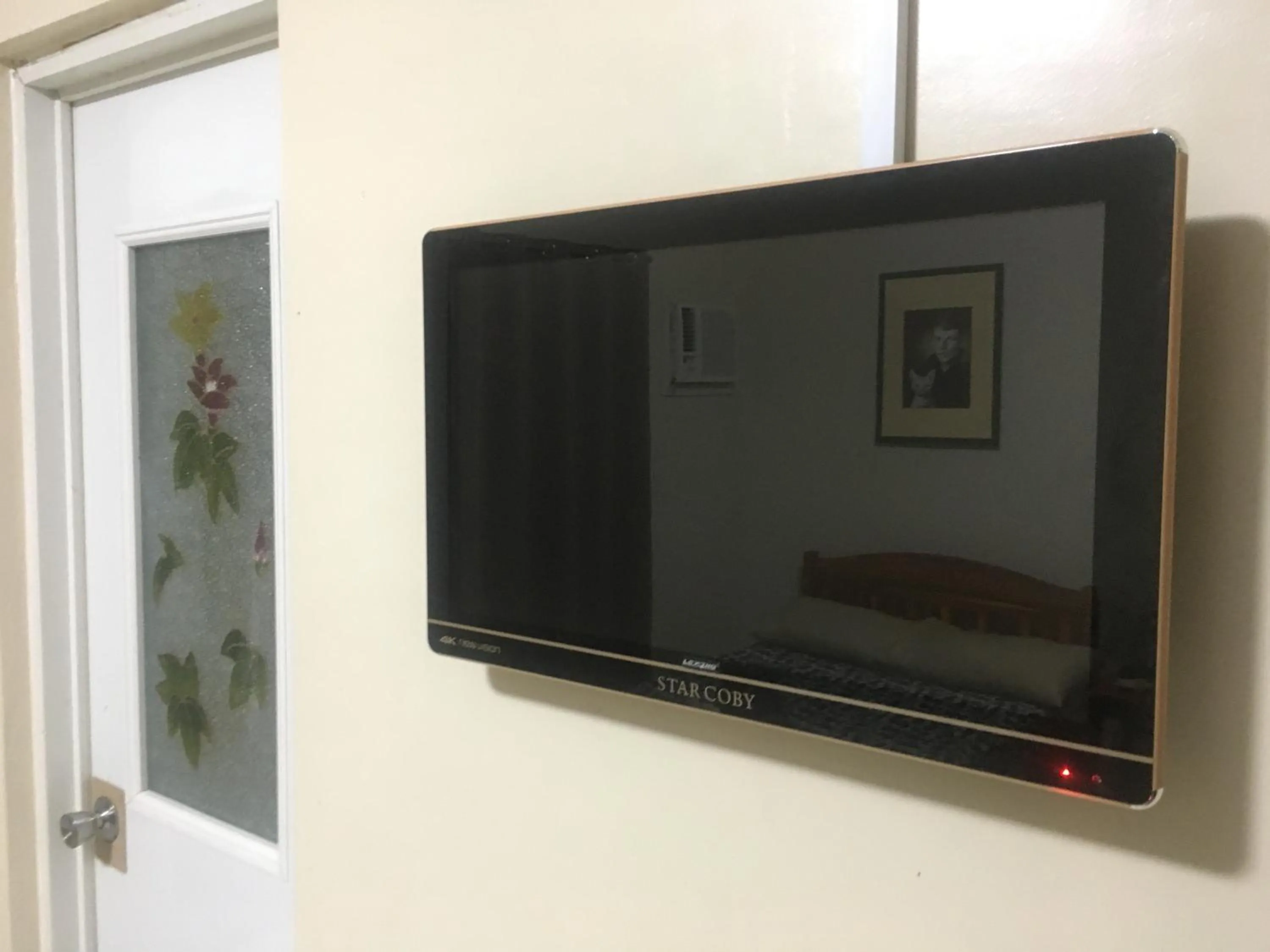 Evening entertainment in Stardust Beach Hotel