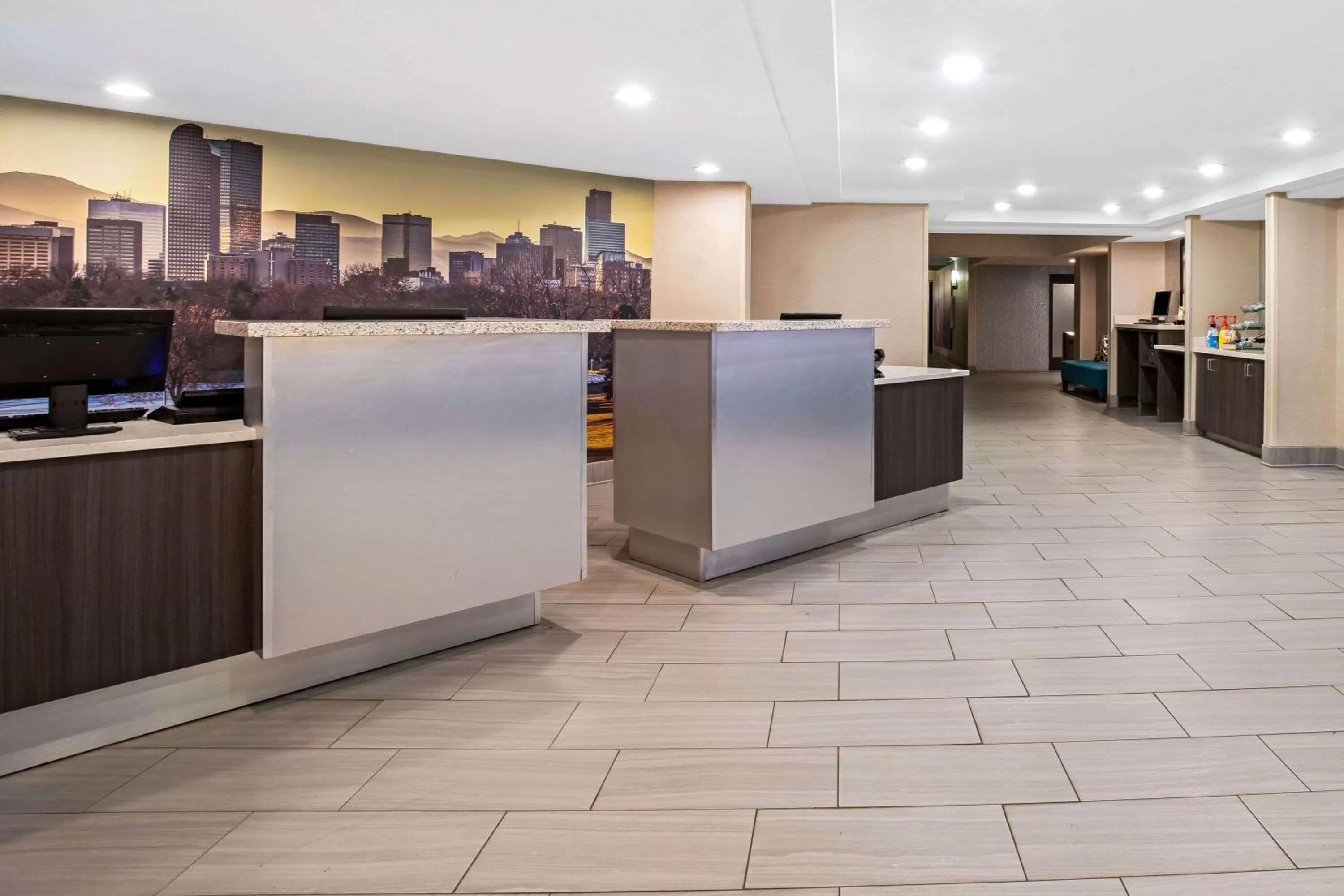Lobby or reception in La Quinta Inn & Suites by Wyndham Denver Aurora Medical