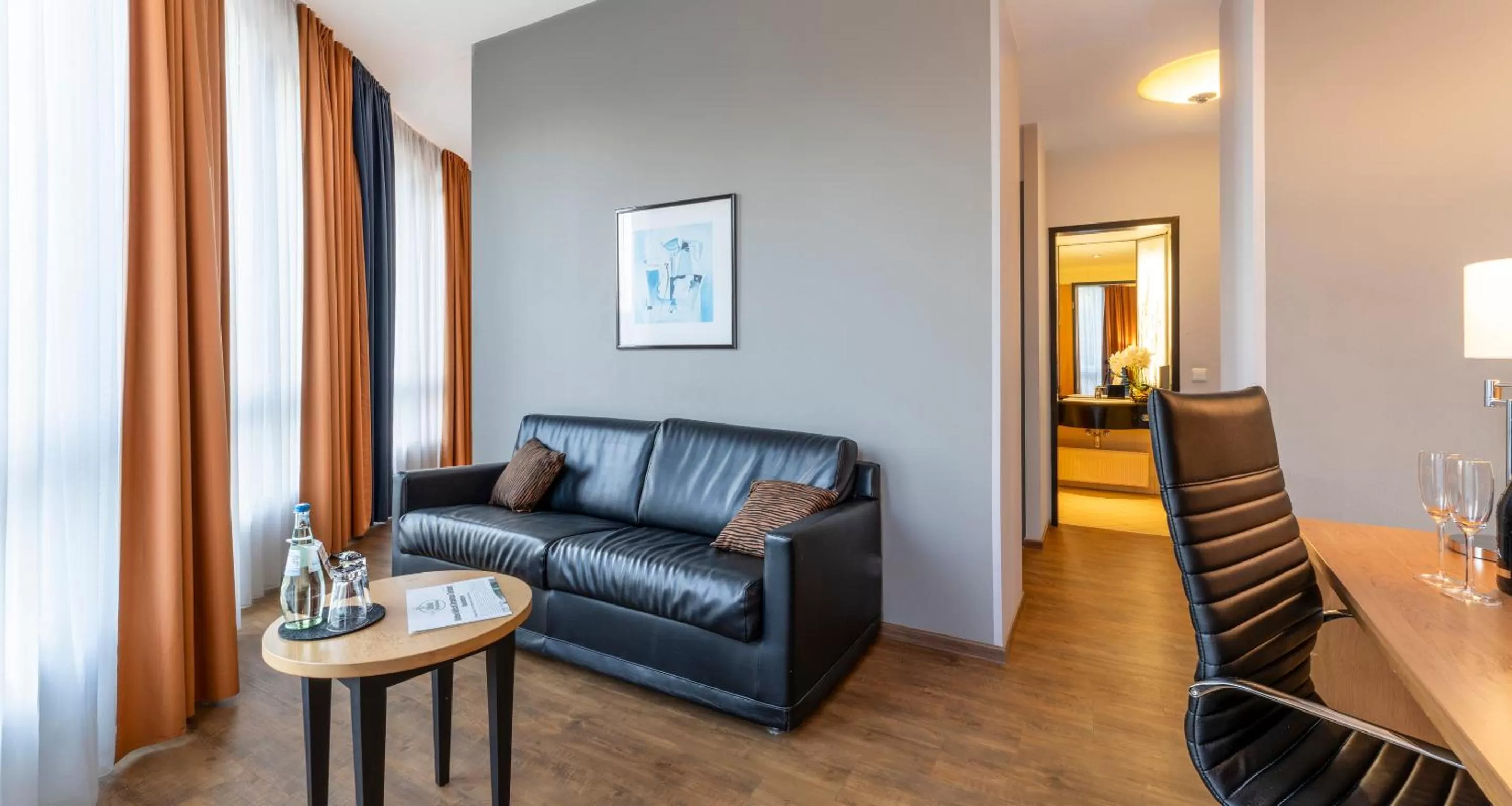 Photo of the whole room in PLAZA Premium Köln