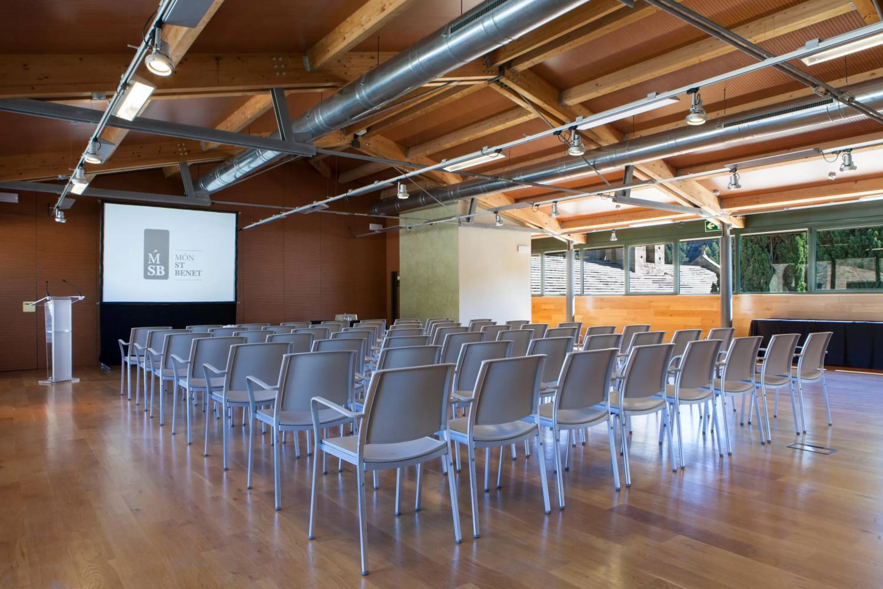 Business facilities in Hotel Món Sant Benet