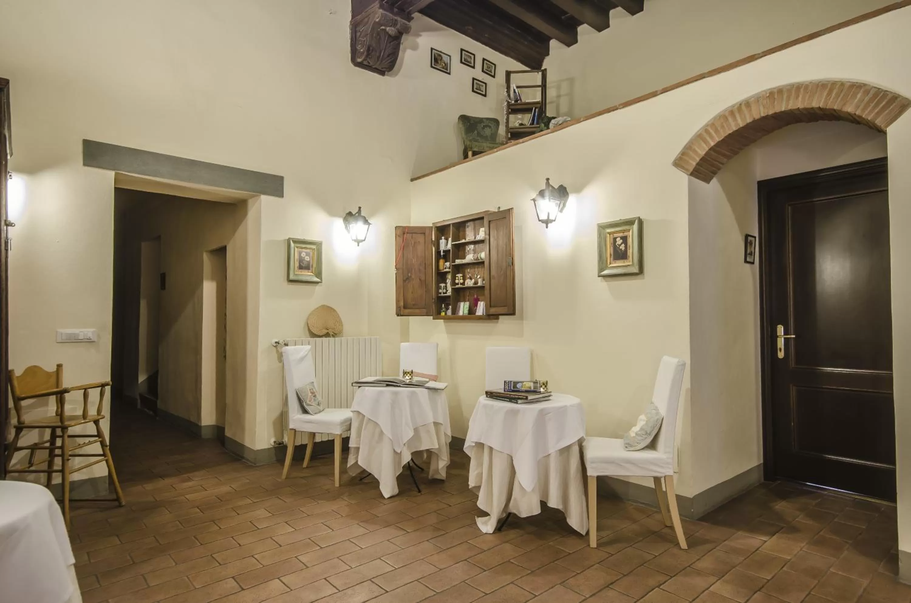 Restaurant/places to eat in La Bohème