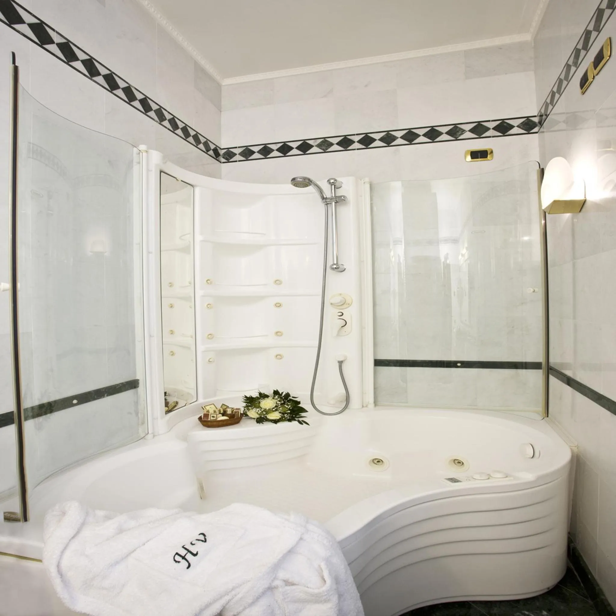 Bathroom in Hotel Vittoria