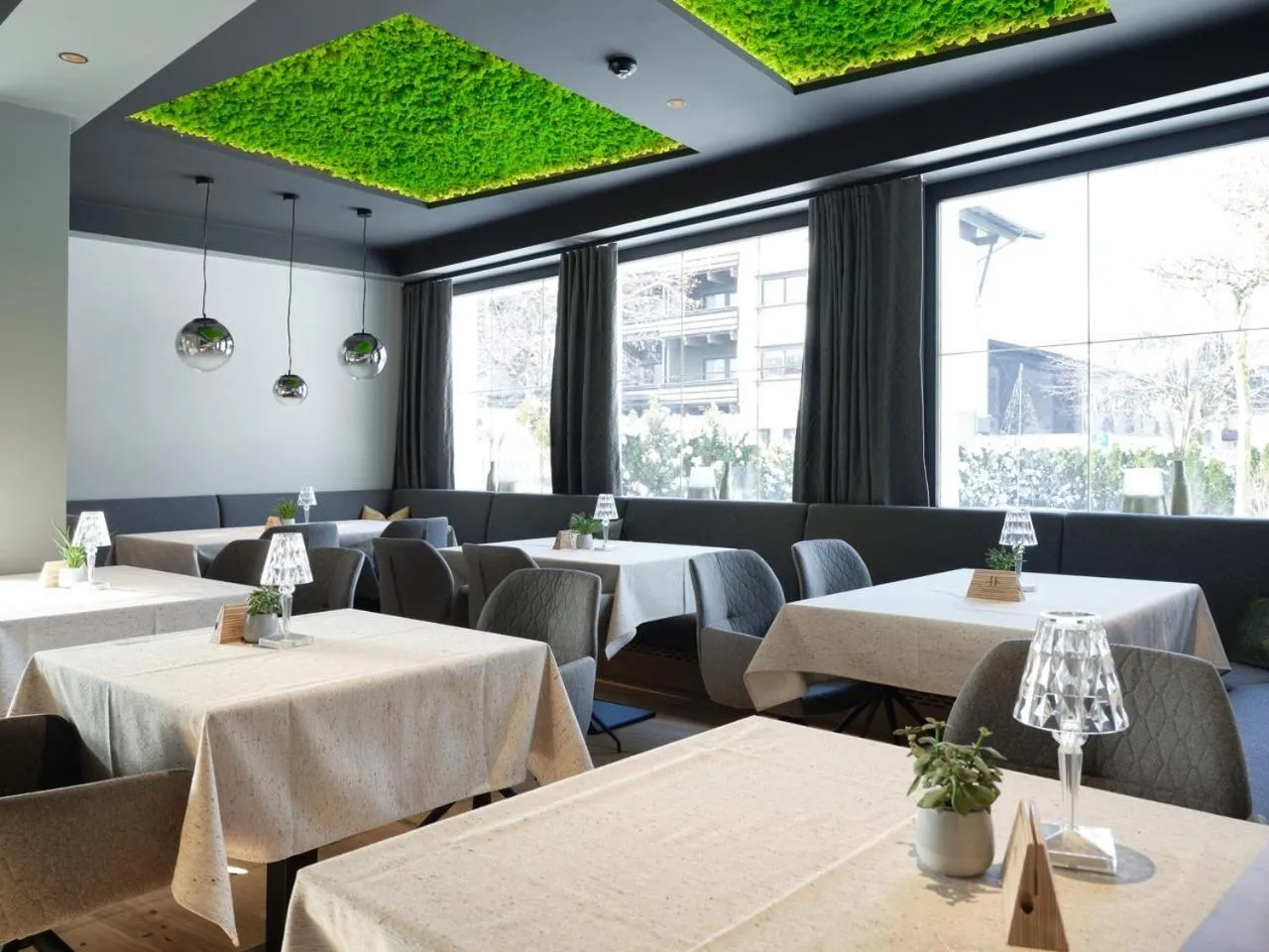 Restaurant/places to eat in Hotel & Appartements Heigenhauser