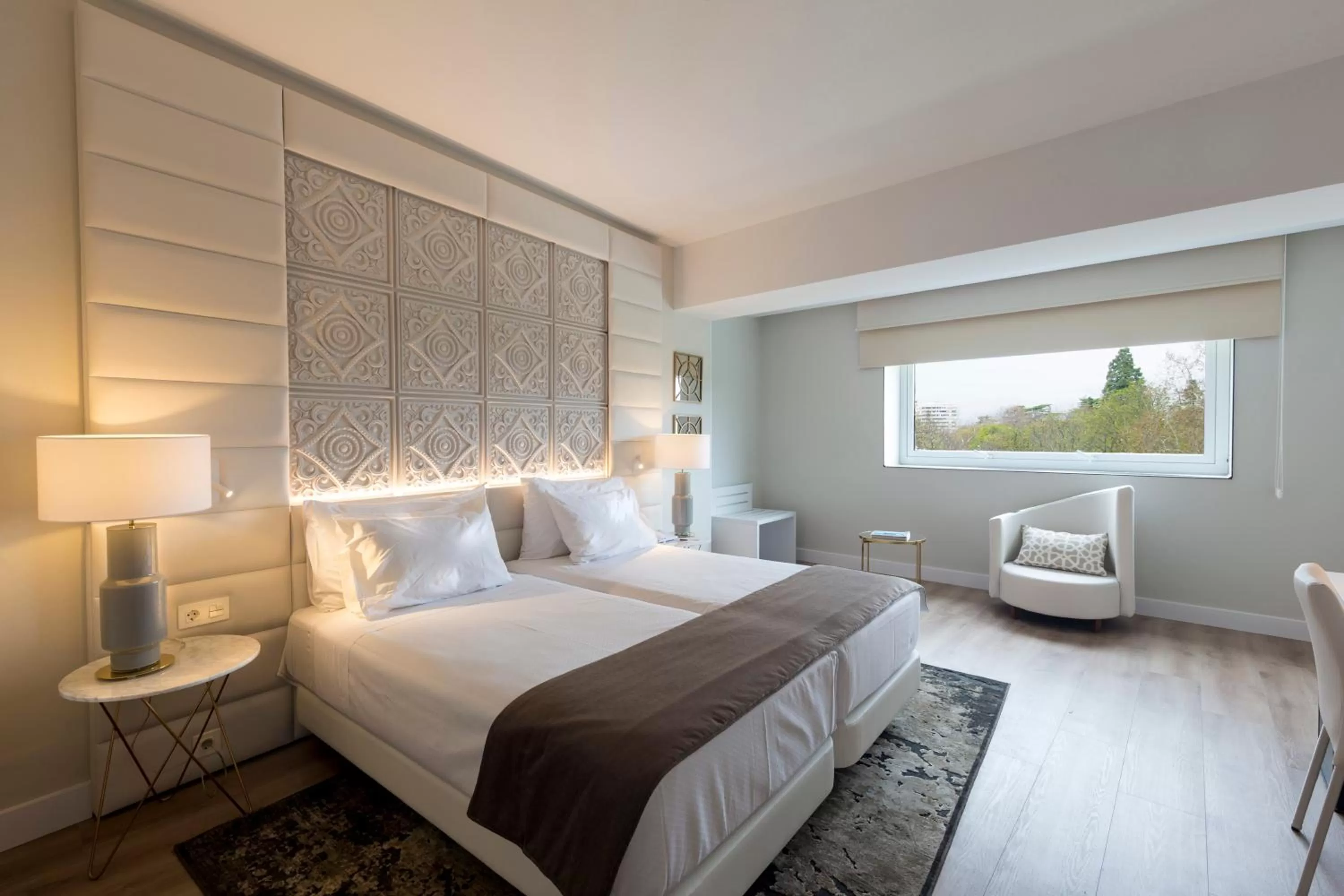 Bedroom, Bed in Hotel Tres Reyes Pamplona