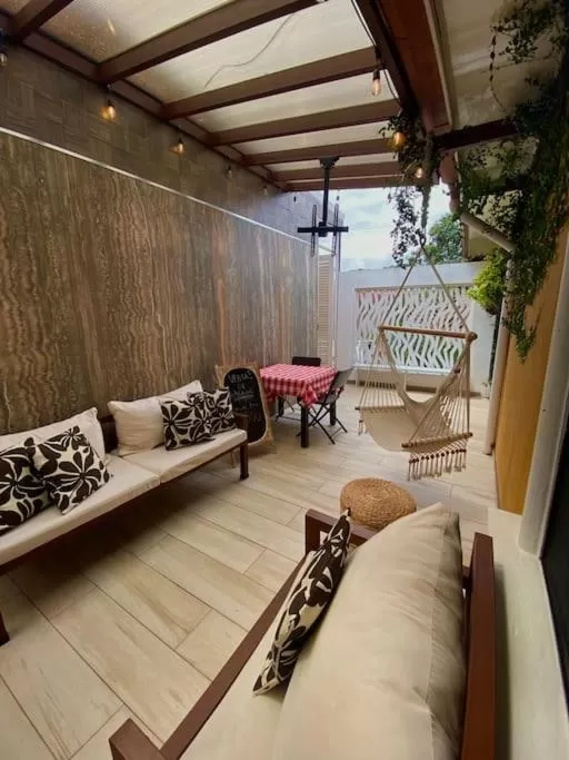 Balcony/Terrace, Seating Area in Airport SJO Residence - Edward & Familia Inn