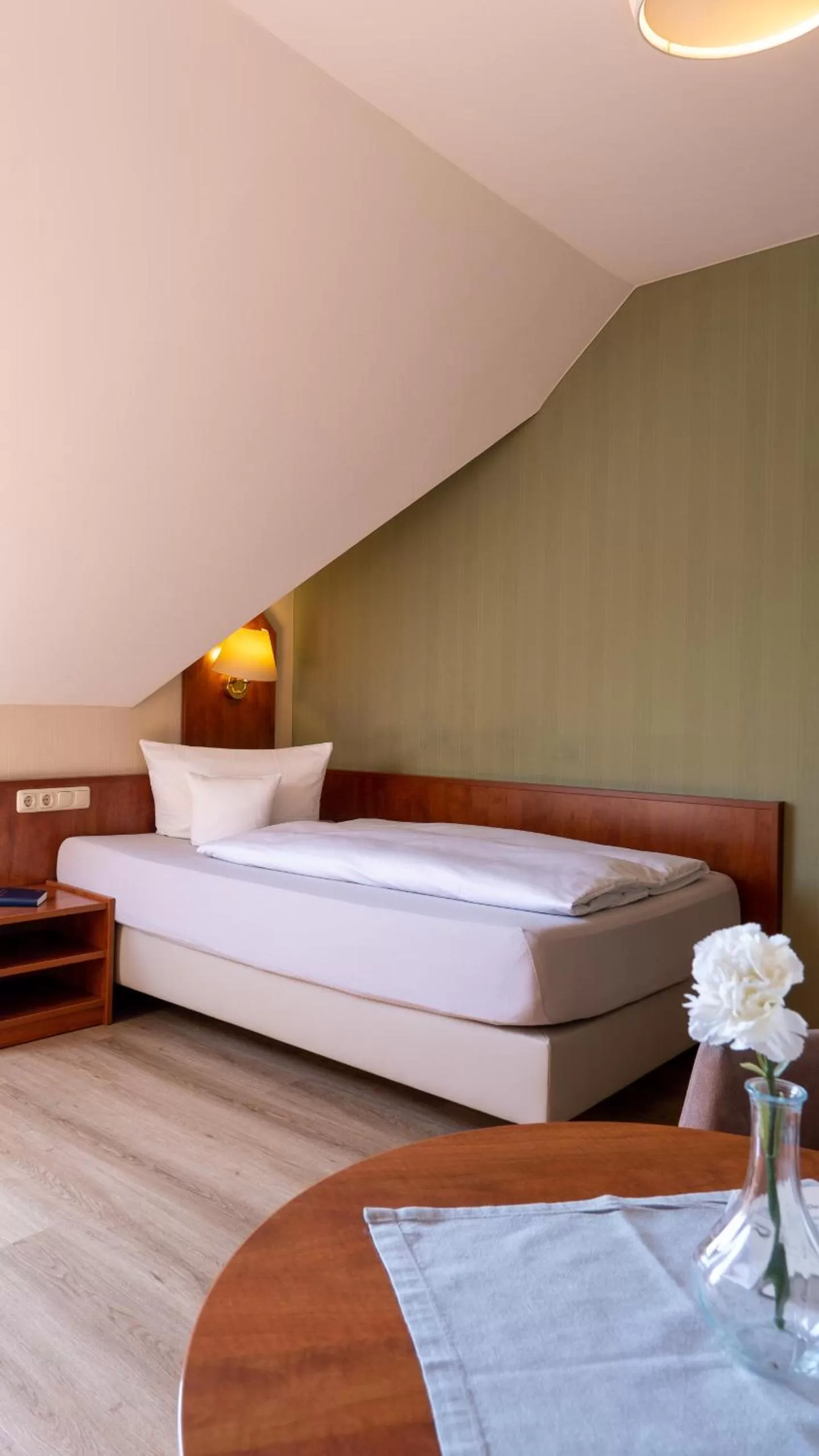 Bed in Hotel Am Uenglinger Tor