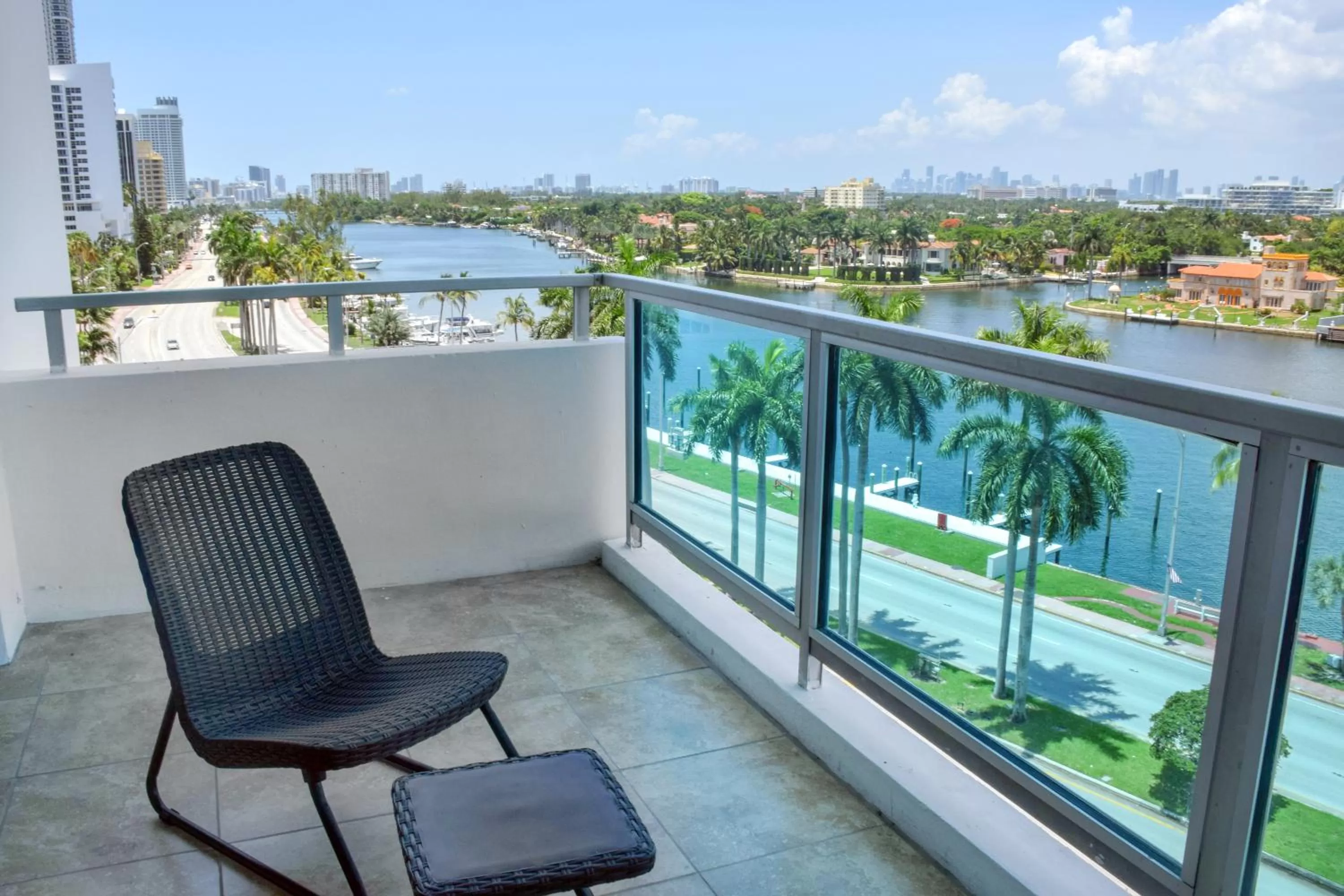 Balcony/Terrace in Seacoast Suites on Miami Beach