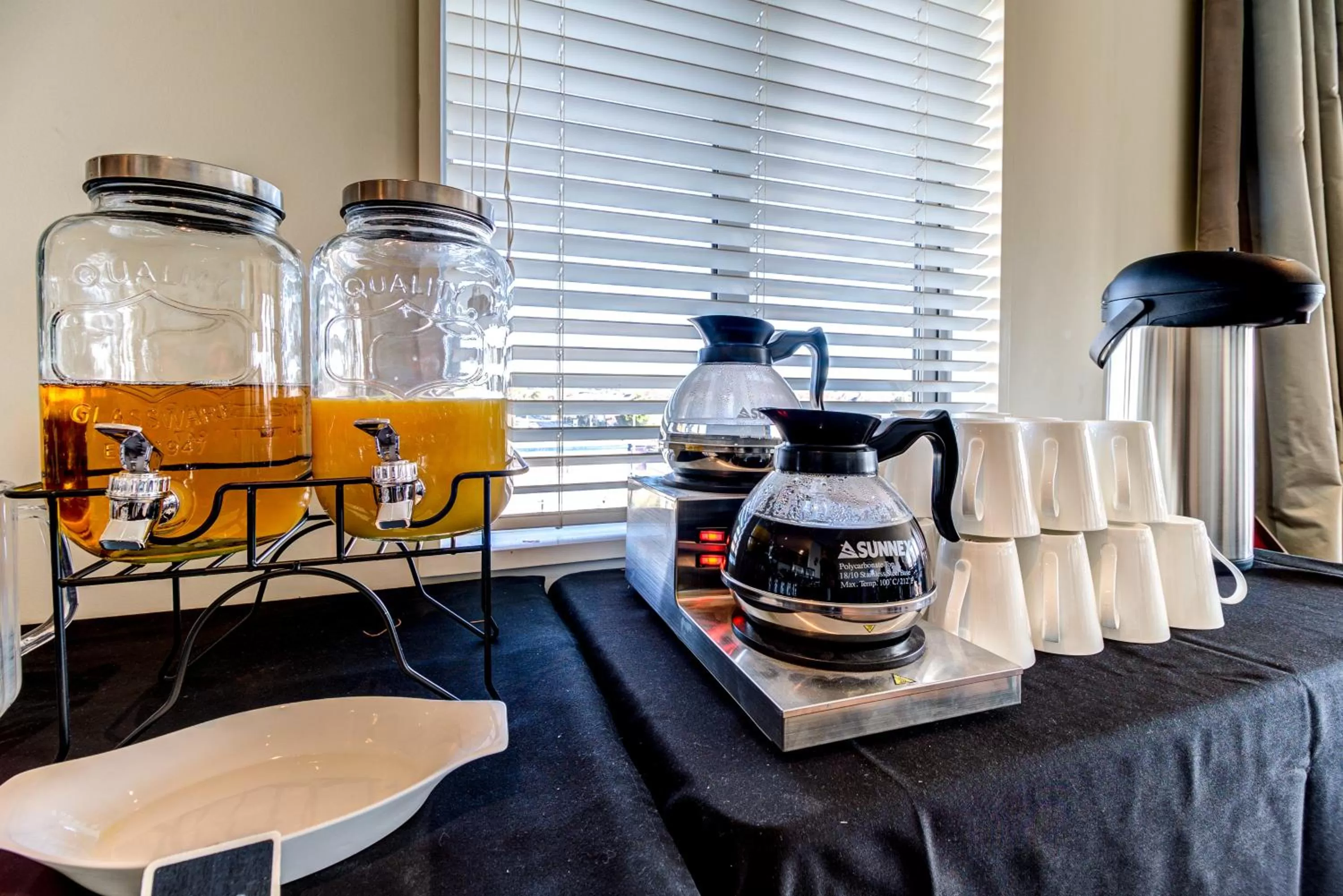 Coffee/tea facilities in Parkview On Hagley