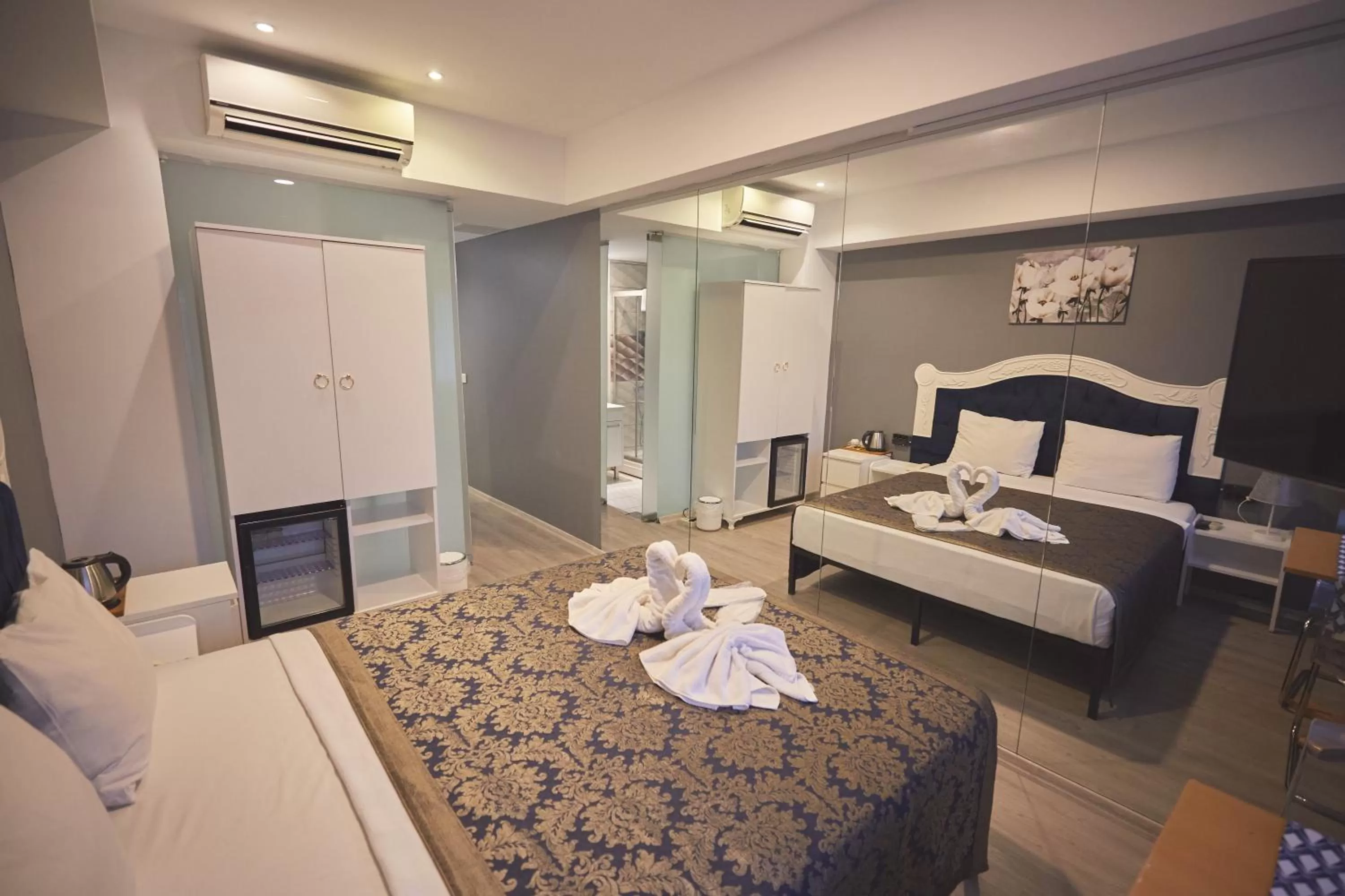 Photo of the whole room, Bed in Albatros Hagia Sophia Hotel