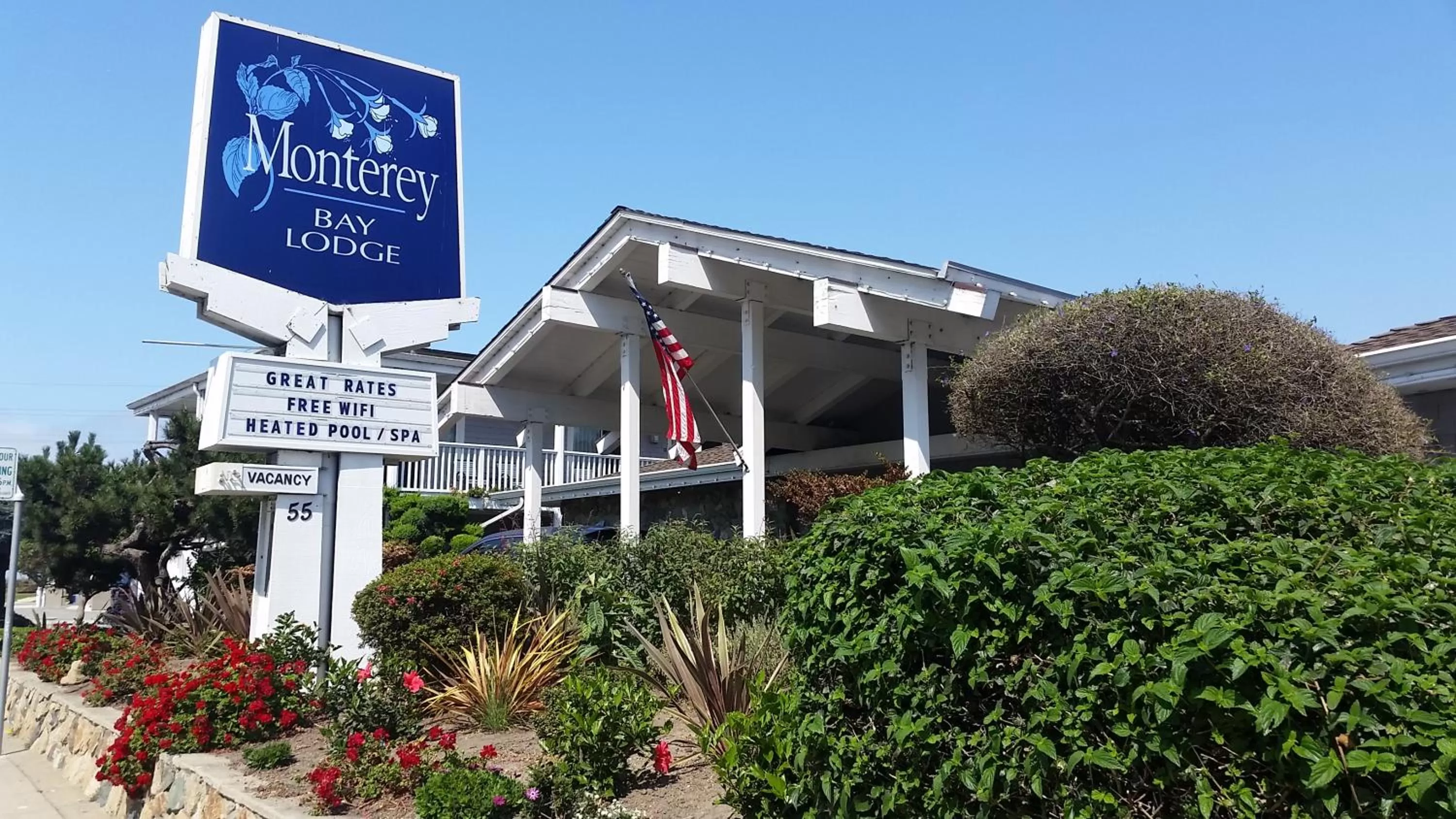 Property building in Monterey Bay Lodge