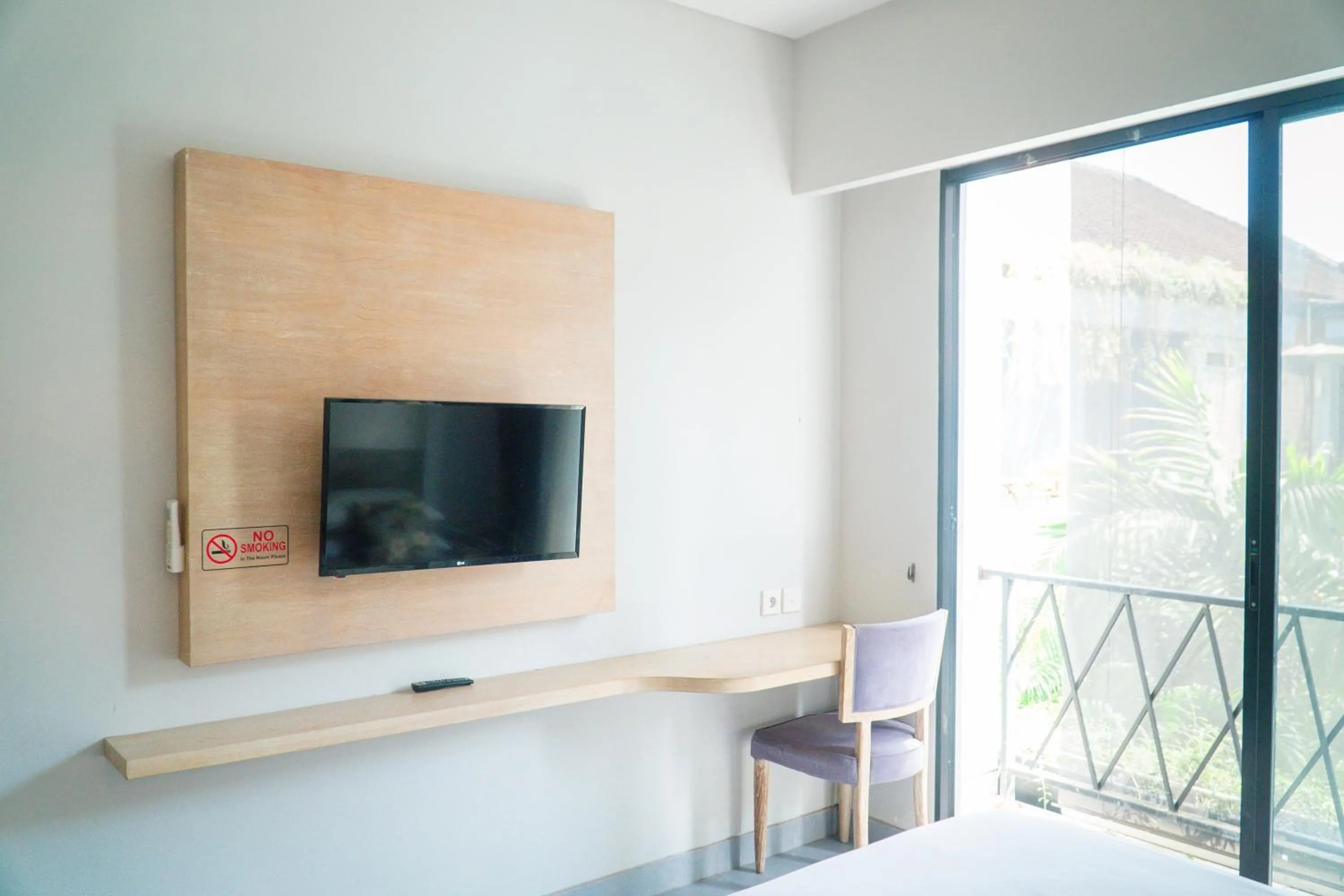 TV and multimedia in Gemini Star Hotel Kuta