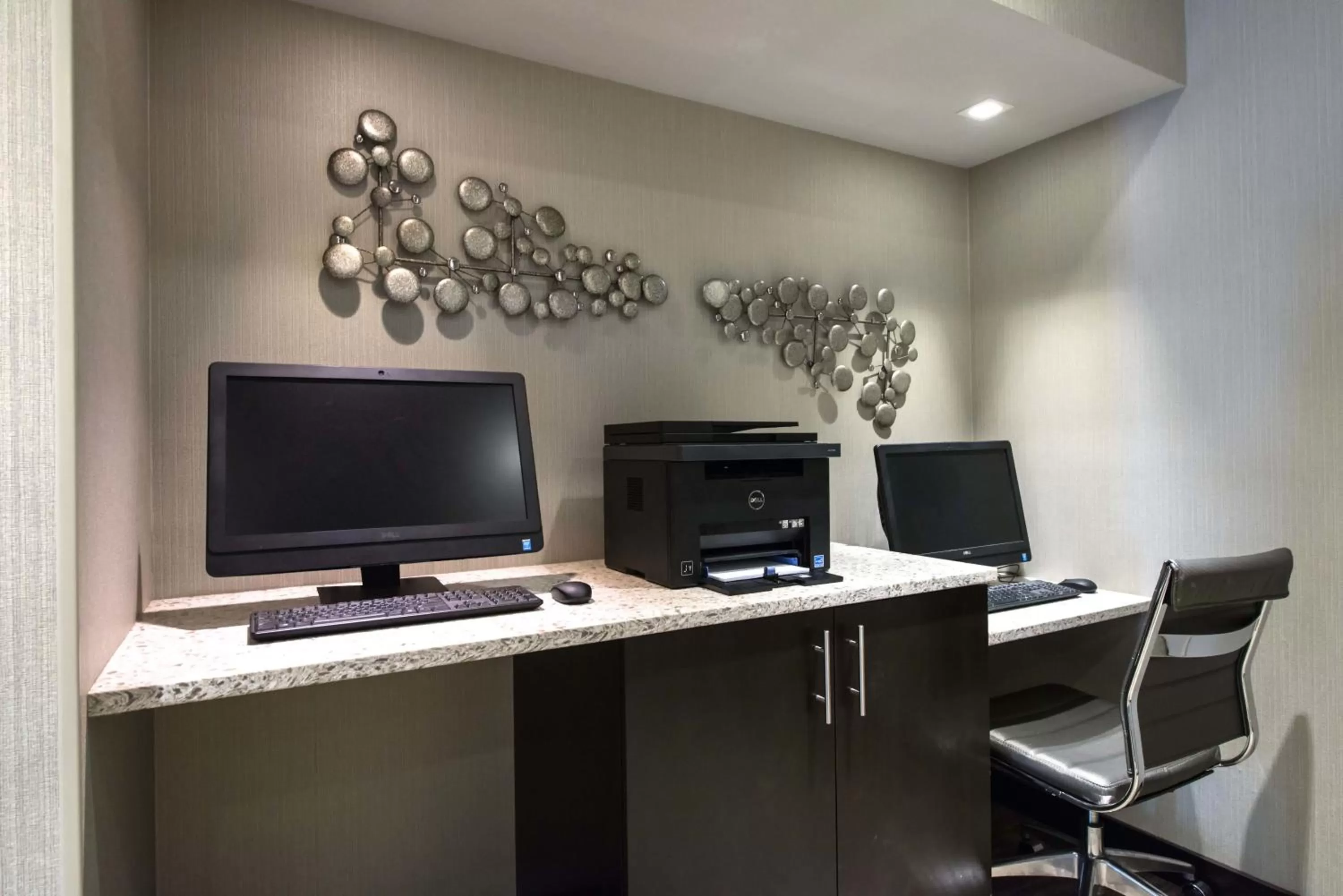 Business facilities in Ashworth by the Sea