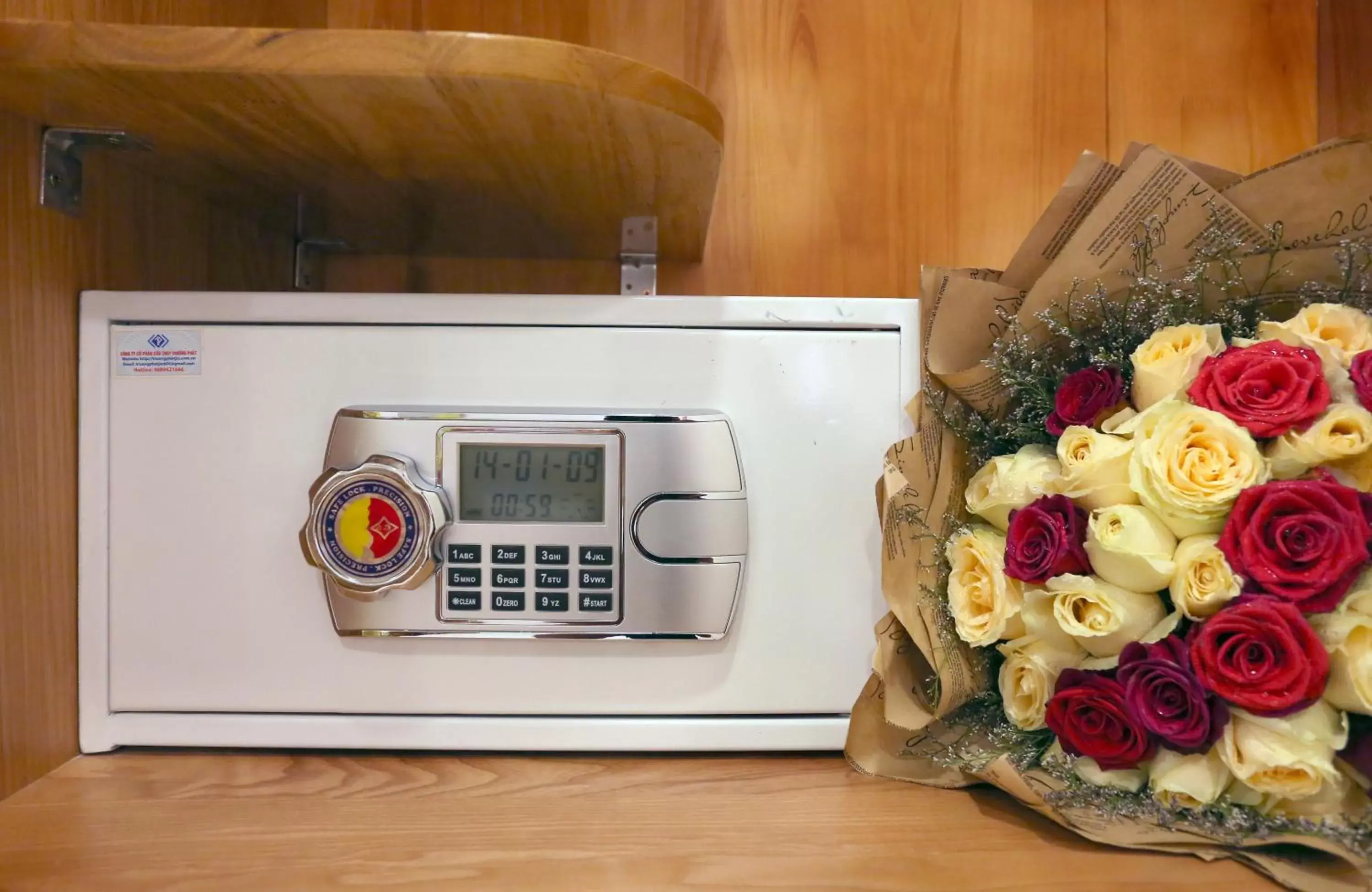 Double Room with Private Bathroom in CR Hotel Double Room with Private Bathroom in CR Hotel