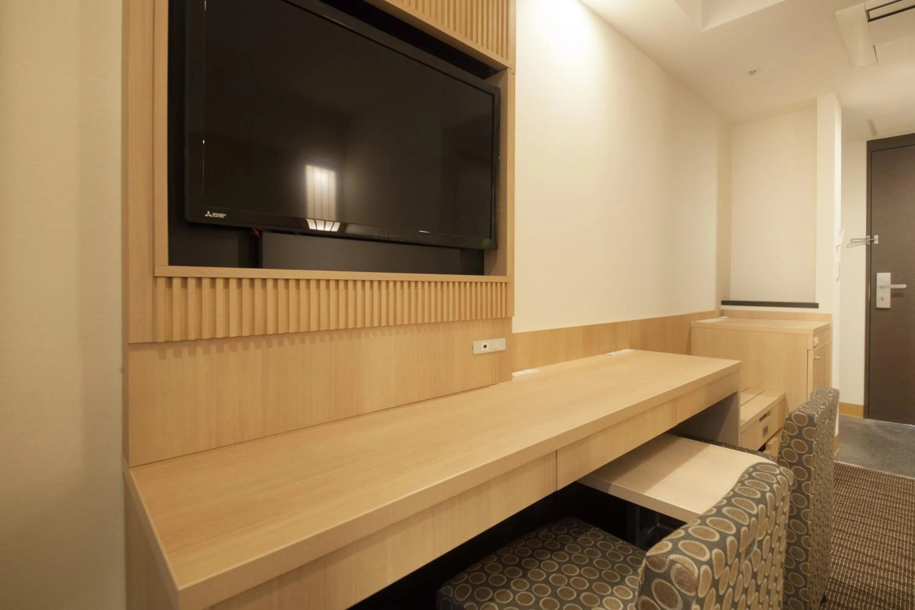 TV and multimedia in Vessel Hotel Campana Kyoto Gojo